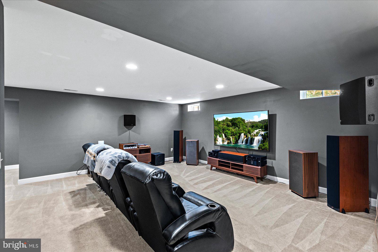 EMBREY MILL - Residential