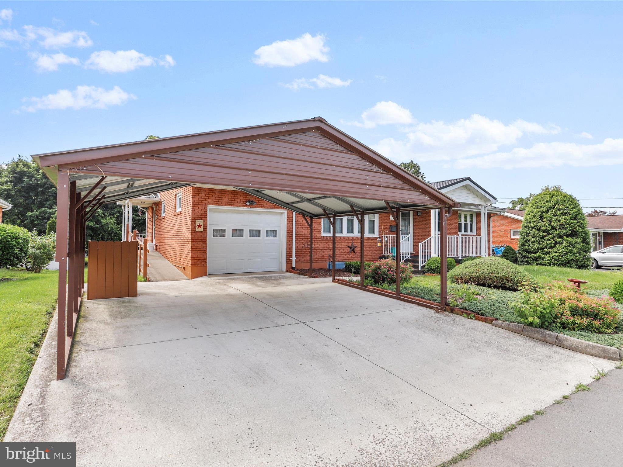 AIRPORT ADDITION - Residential