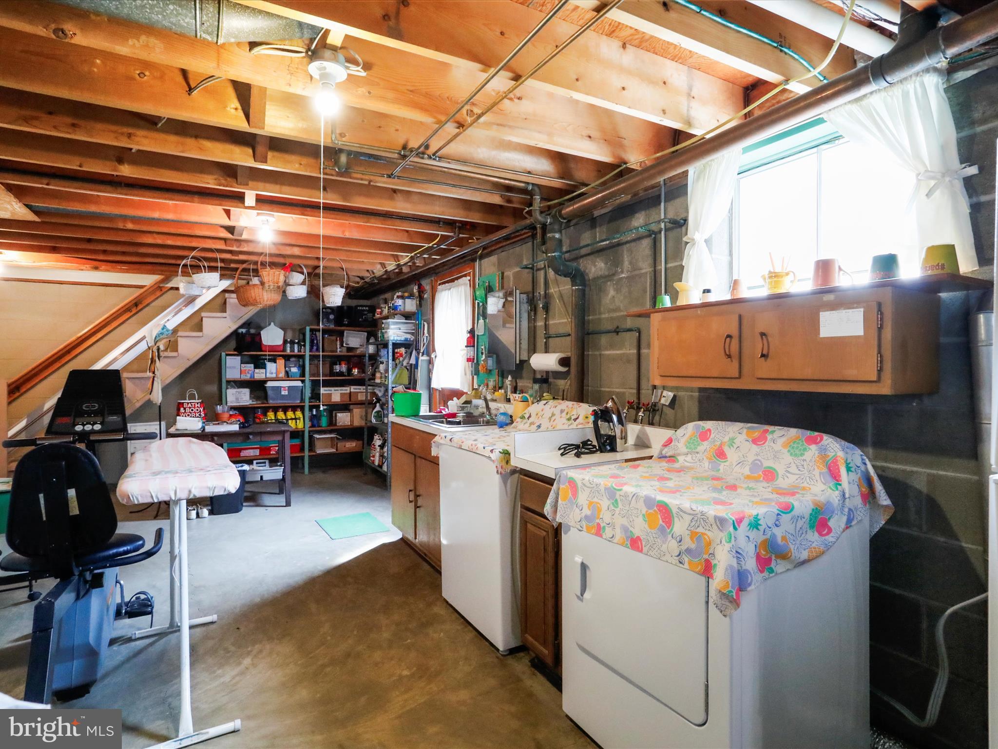 AIRPORT ADDITION - Residential