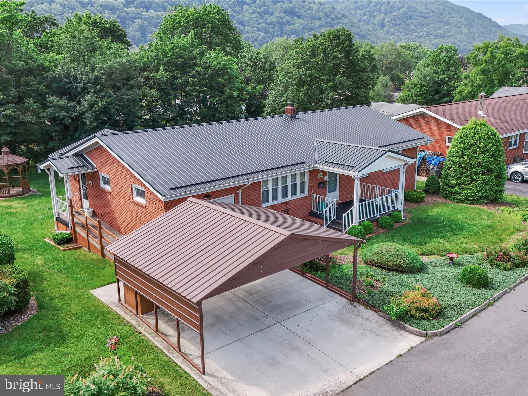 AIRPORT ADDITION - Residential