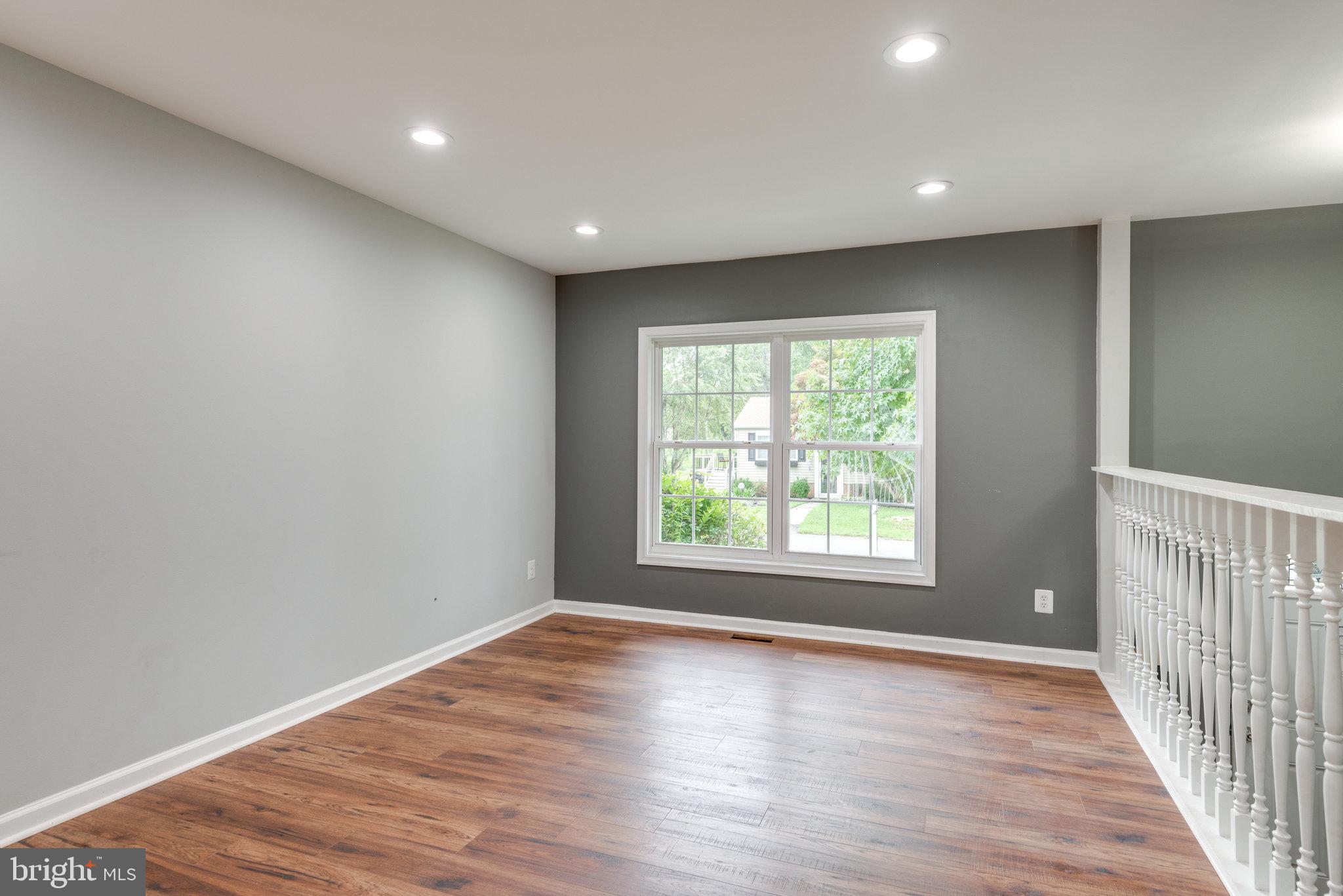 RIDGEVIEW - Residential