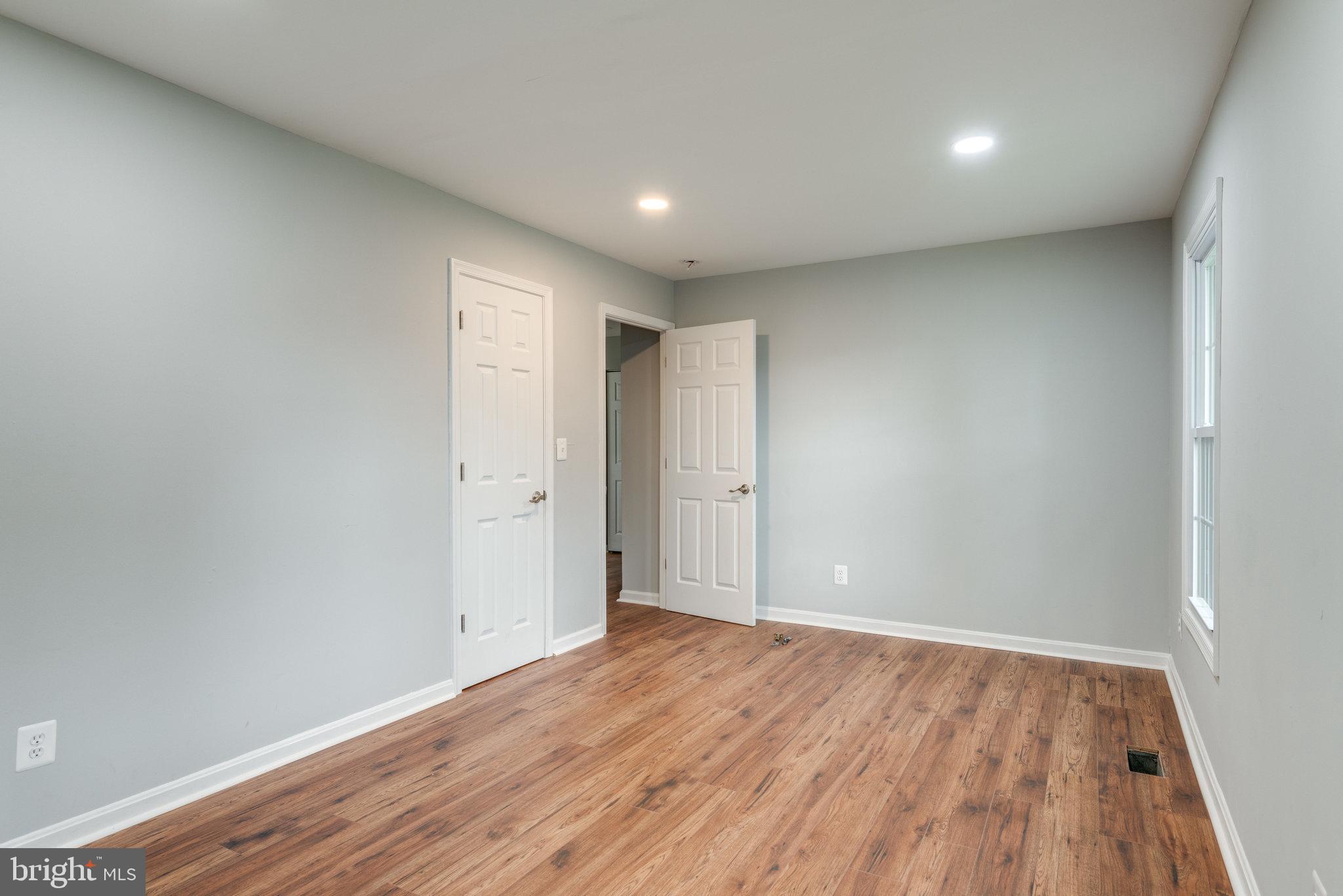 RIDGEVIEW - Residential