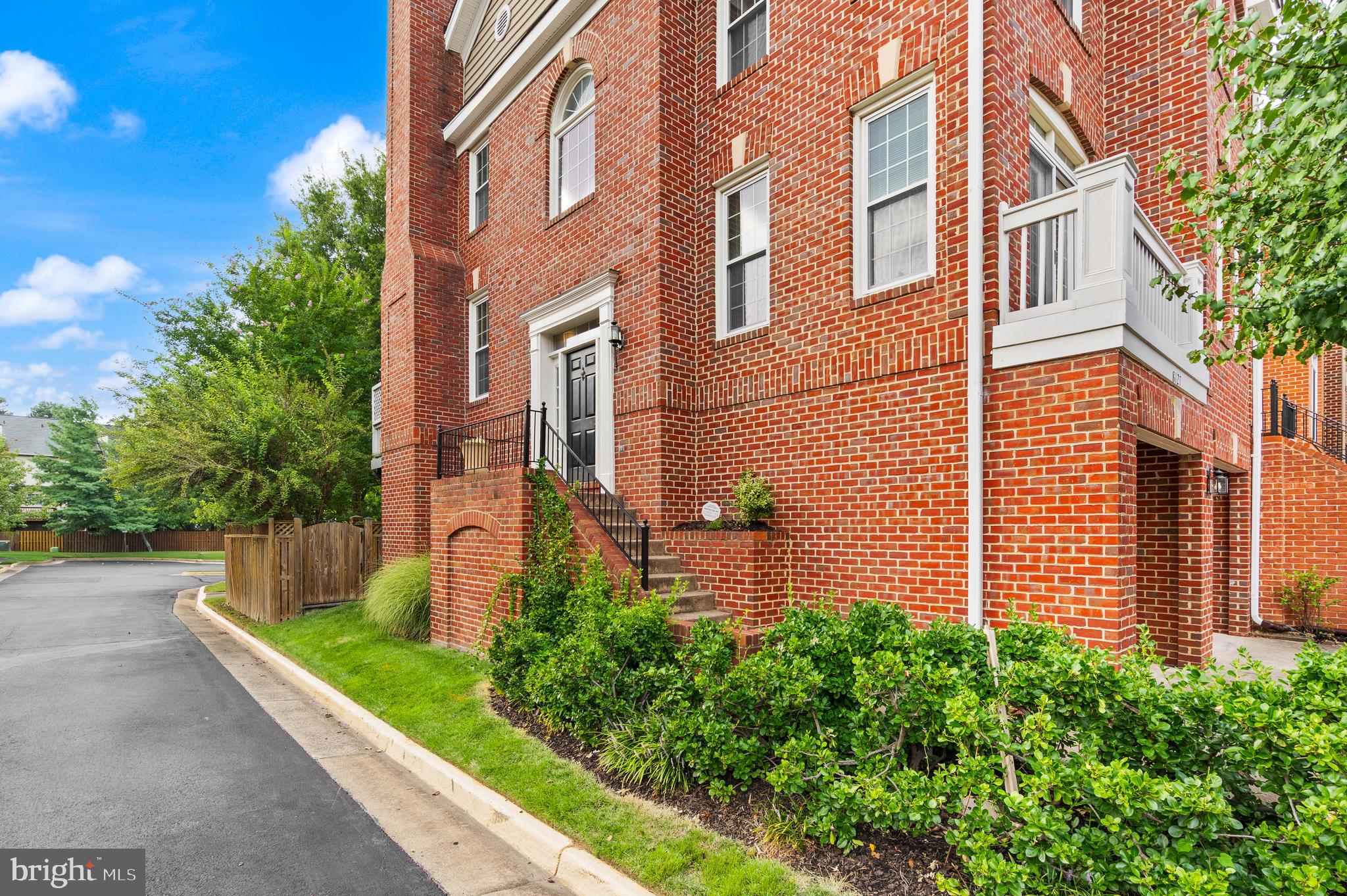 8127 BOSS STREET