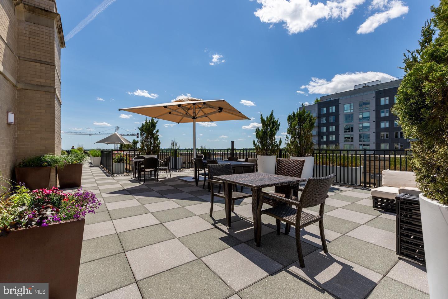 LIONSGATE - Residential Lease