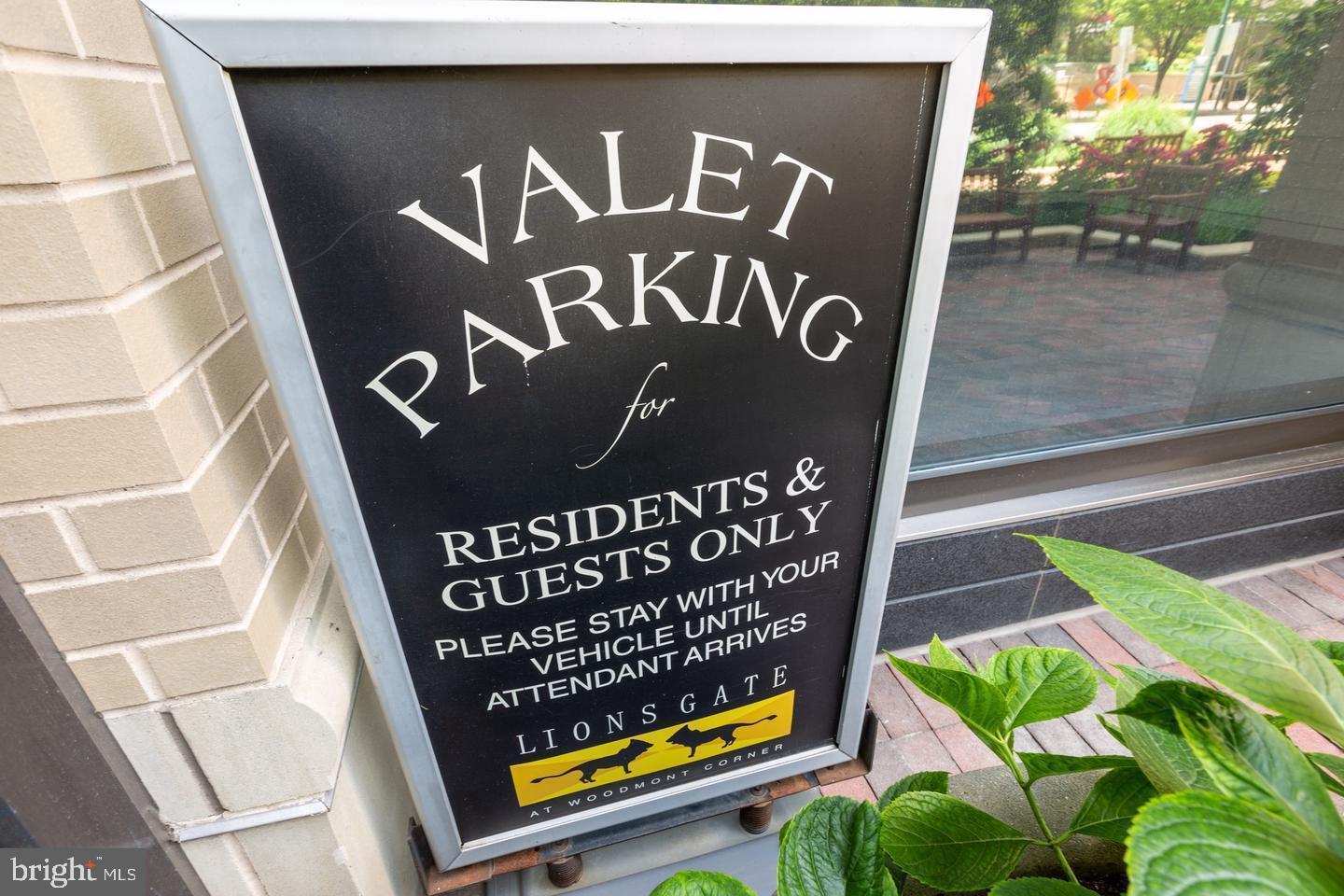 LIONSGATE - Residential Lease