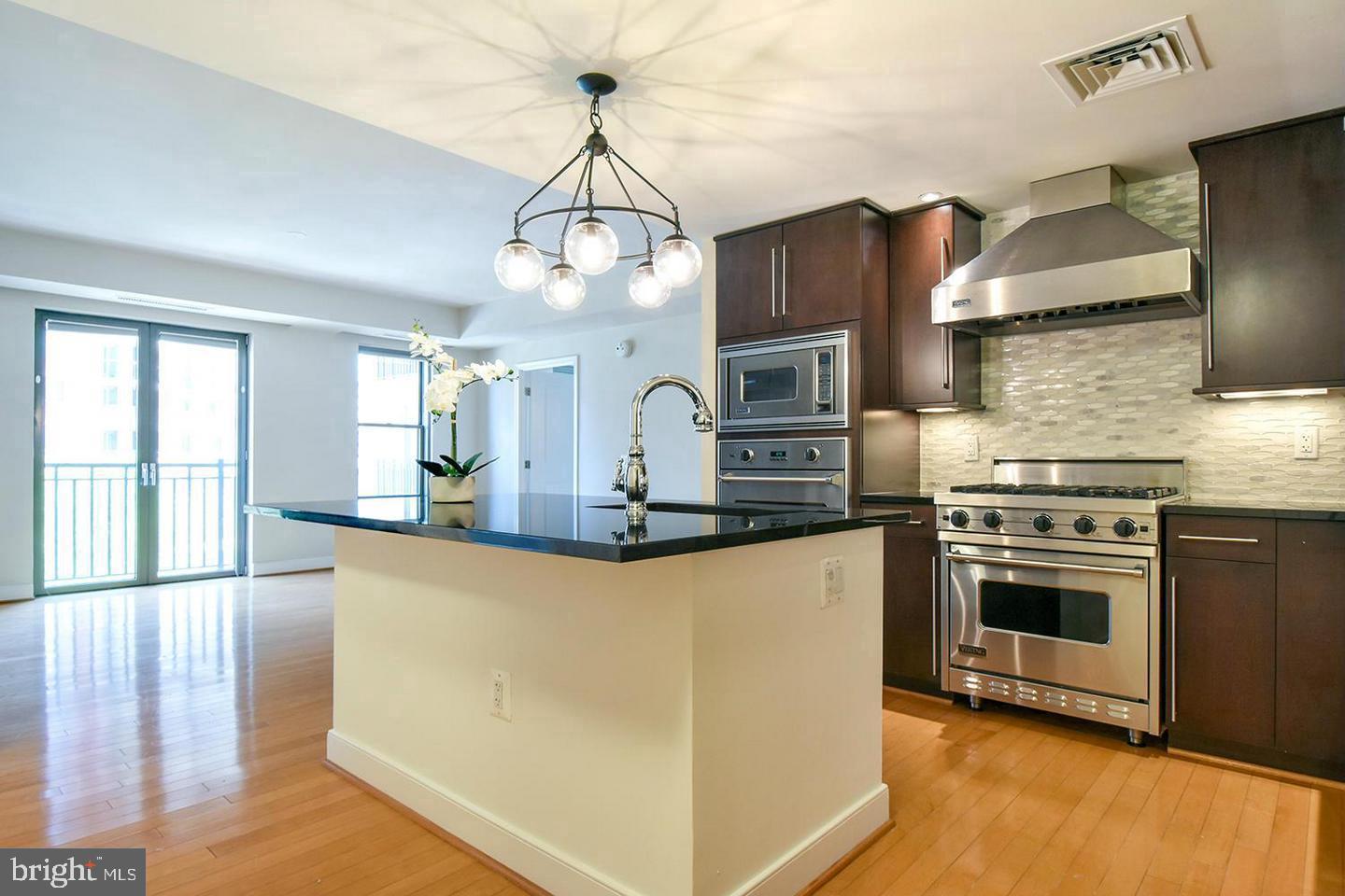 LIONSGATE - Residential Lease