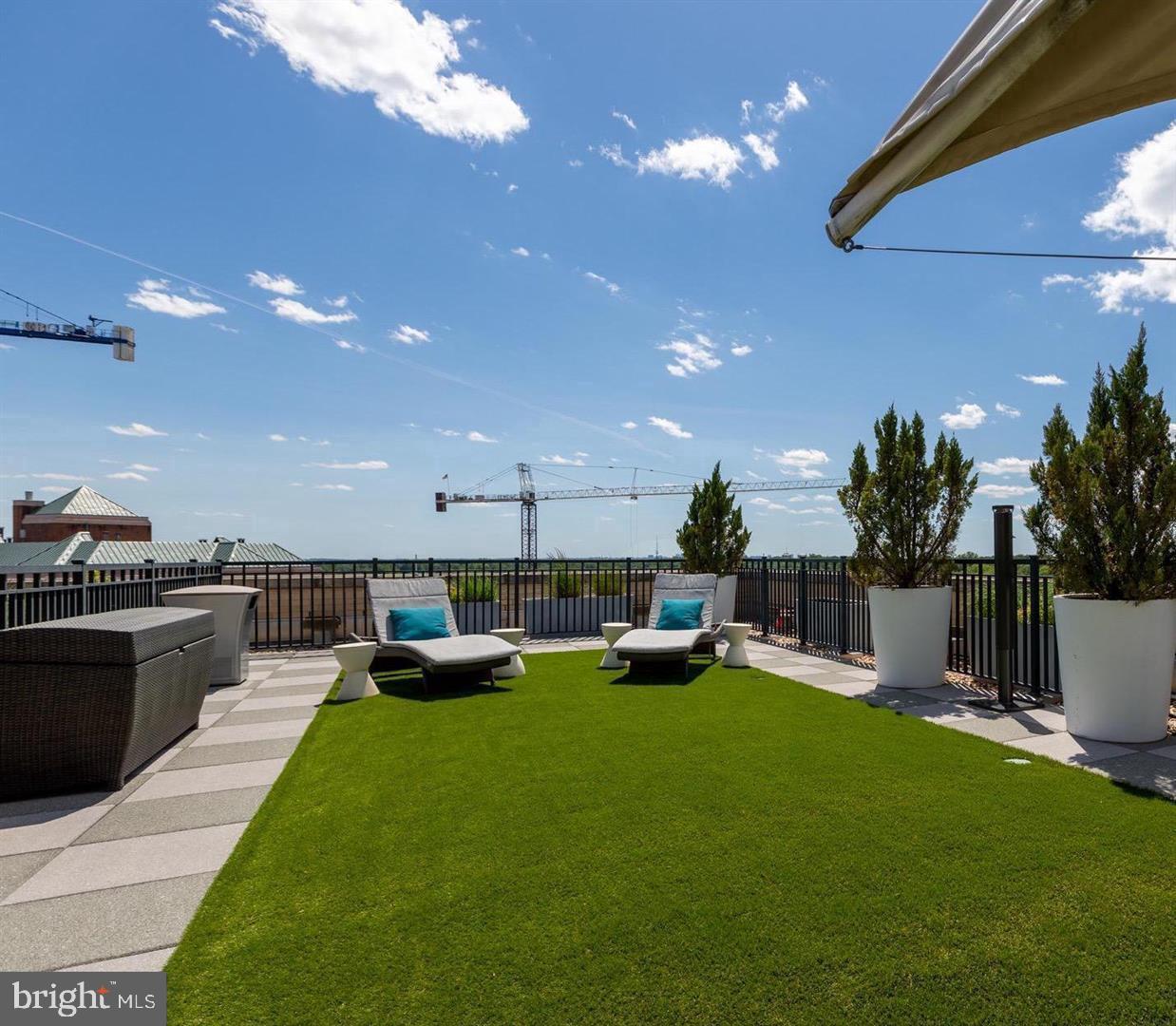 LIONSGATE - Residential Lease