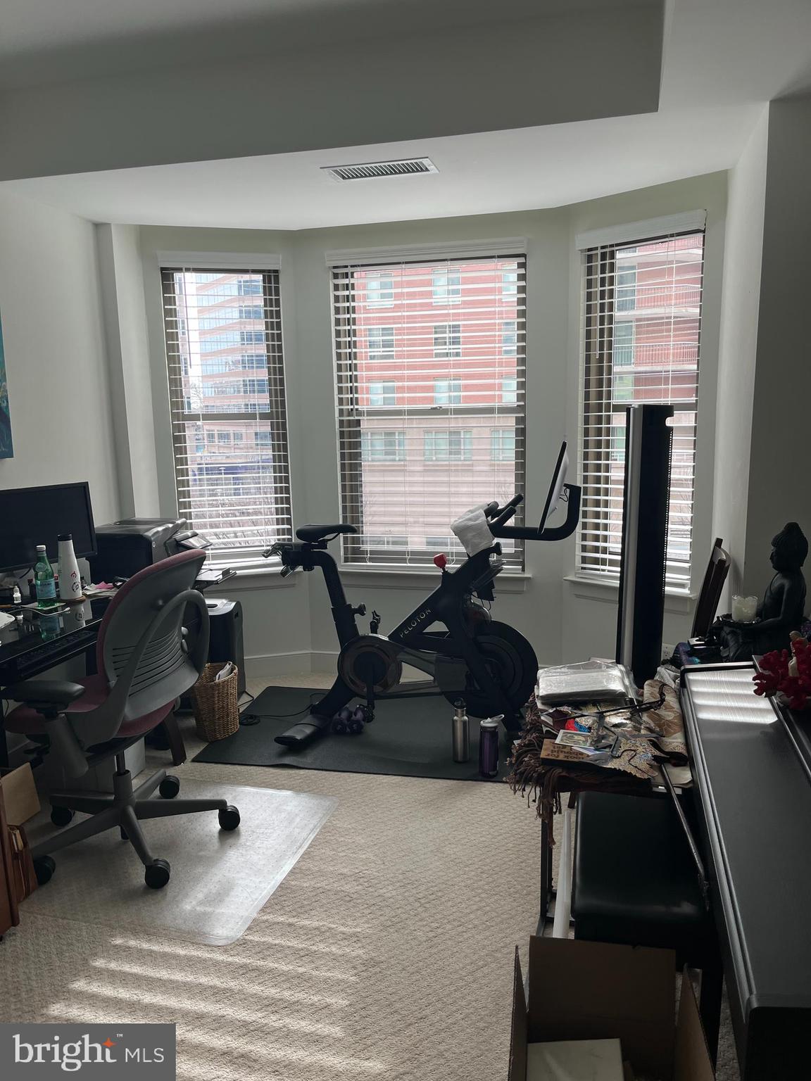 LIONSGATE - Residential Lease