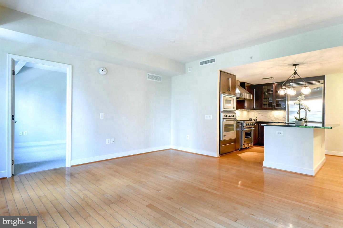 LIONSGATE - Residential Lease