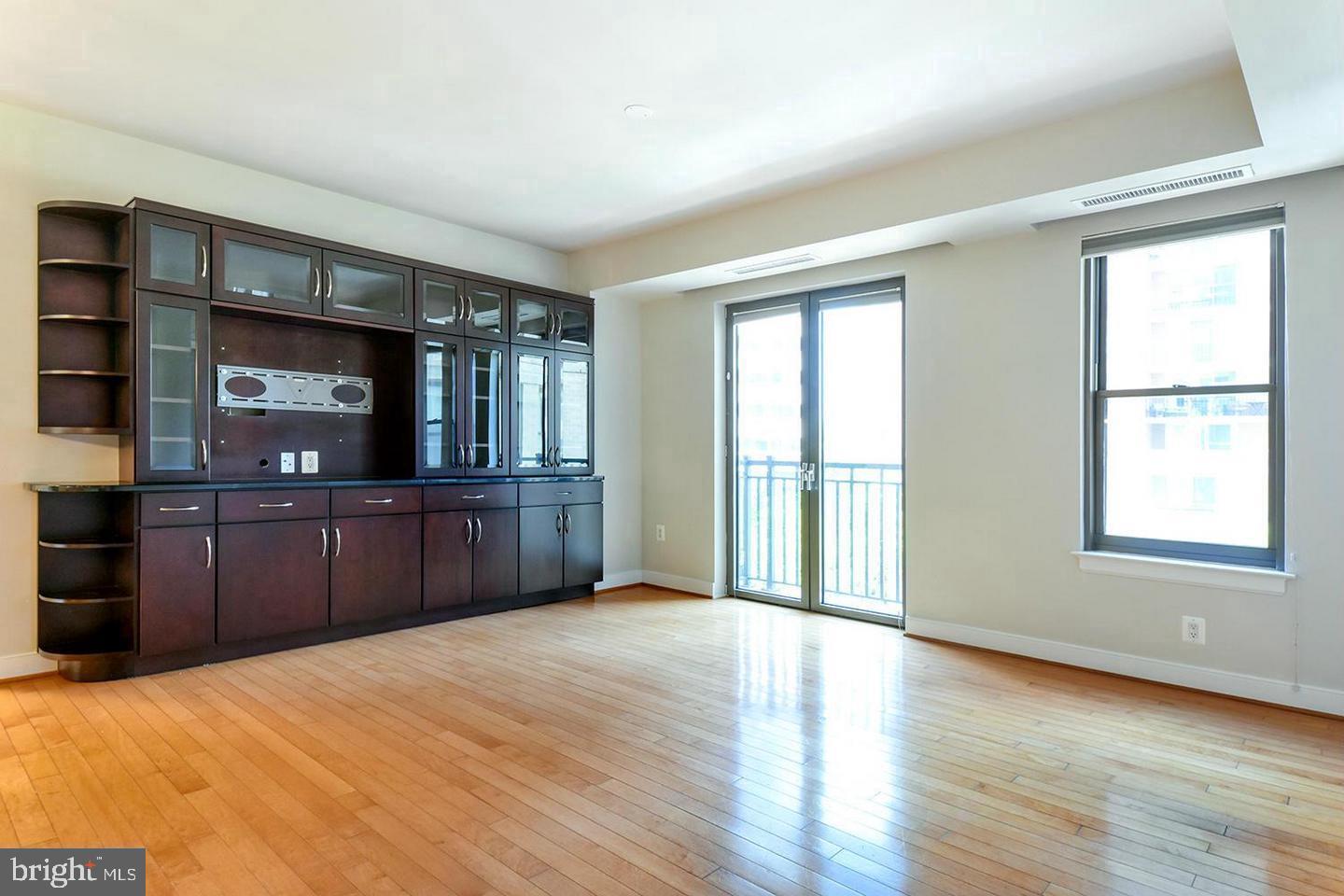 LIONSGATE - Residential Lease