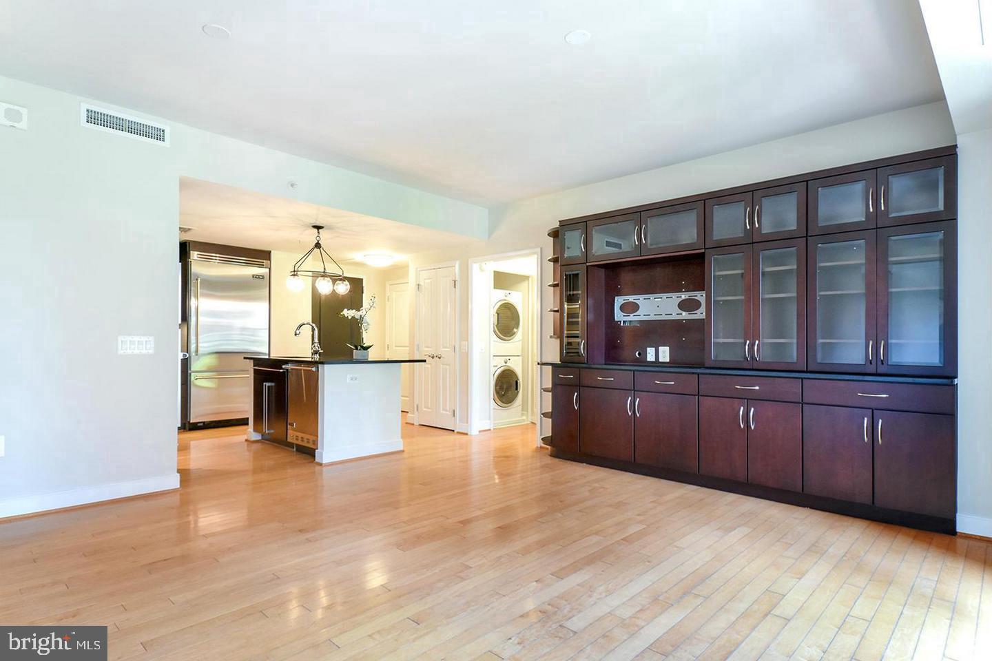 LIONSGATE - Residential Lease