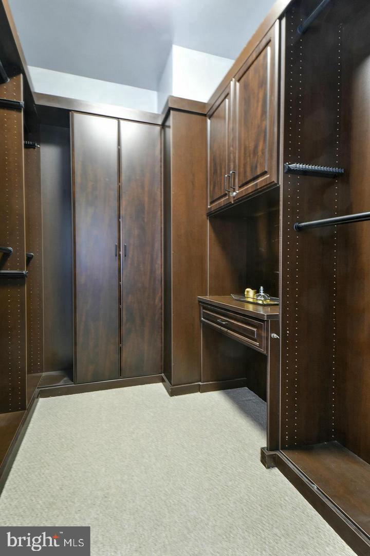 LIONSGATE - Residential Lease