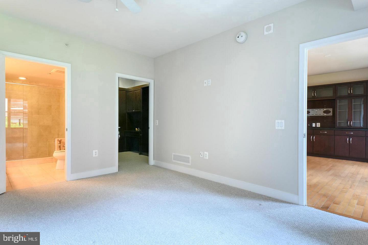 LIONSGATE - Residential Lease