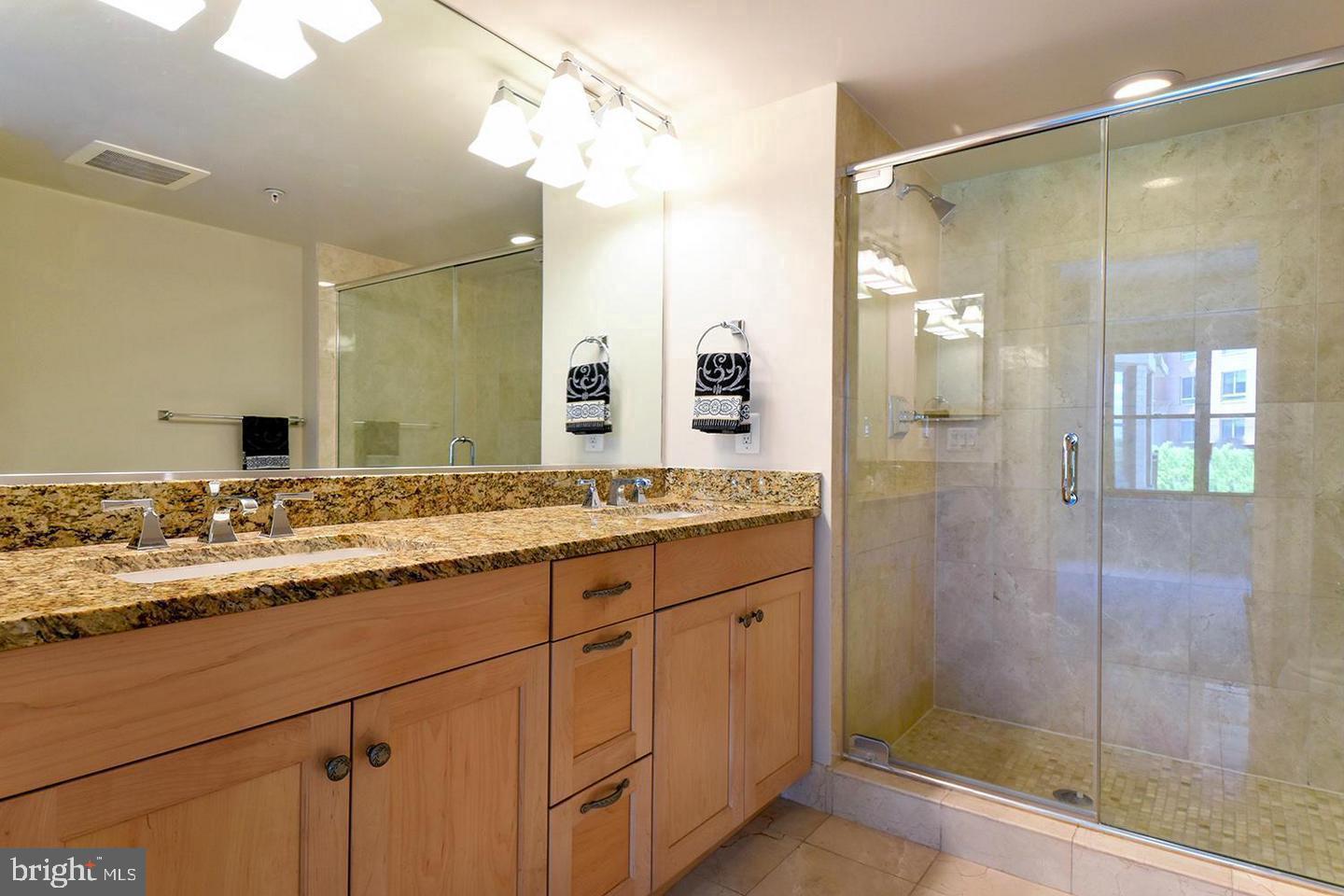 LIONSGATE - Residential Lease