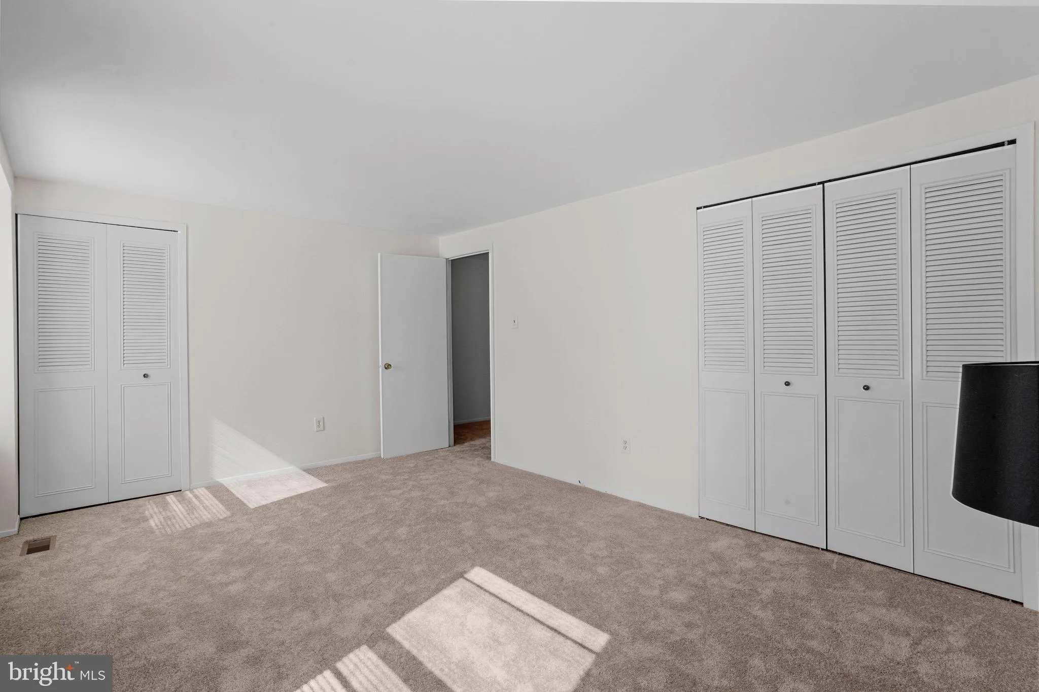 Willingboro, New Jersey 08046, United States, 2 Bedrooms Bedrooms, ,2 BathroomsBathrooms,Residential,Pending,37672