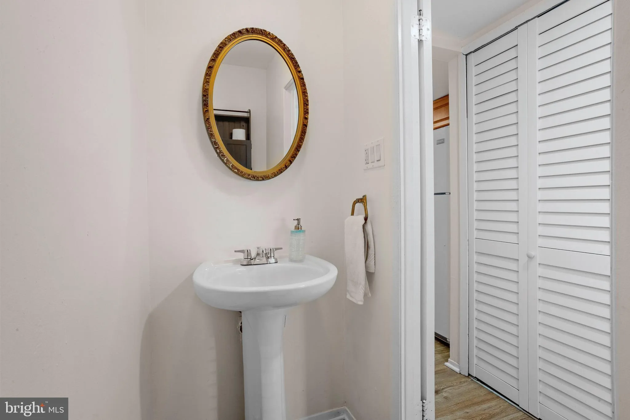 Willingboro, New Jersey 08046, United States, 2 Bedrooms Bedrooms, ,2 BathroomsBathrooms,Residential,Pending,37672