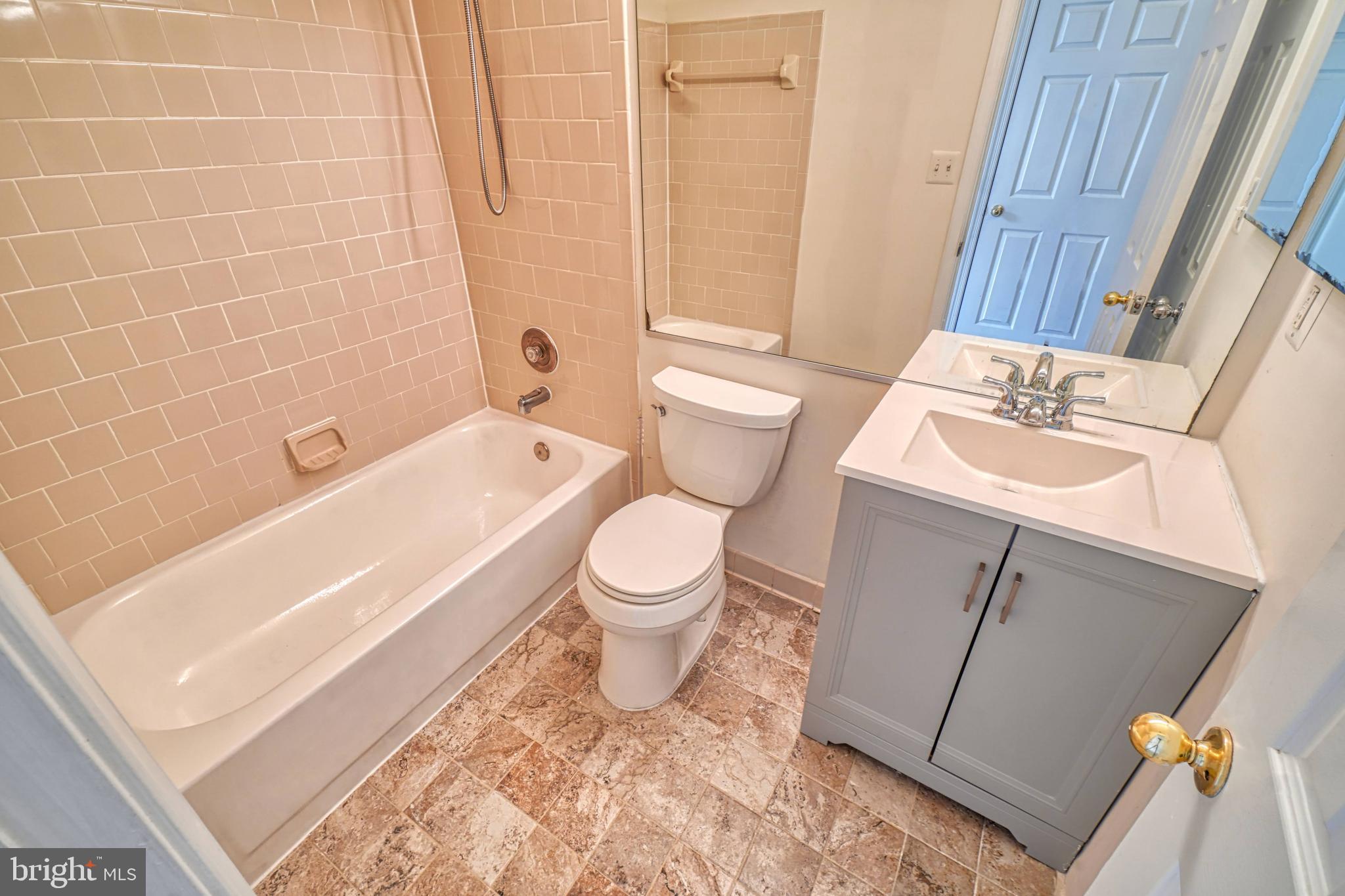 BOWLING BROOK FARMS - Residential Lease