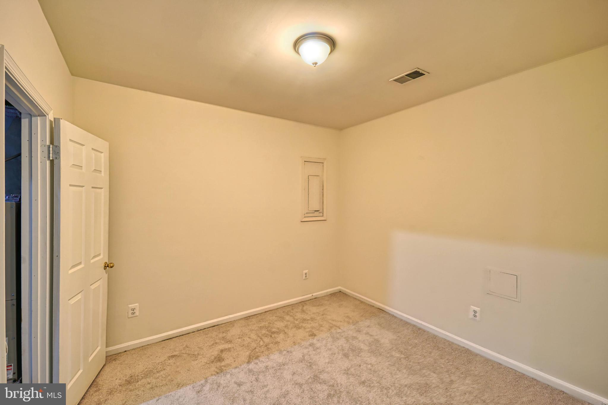 BOWLING BROOK FARMS - Residential Lease