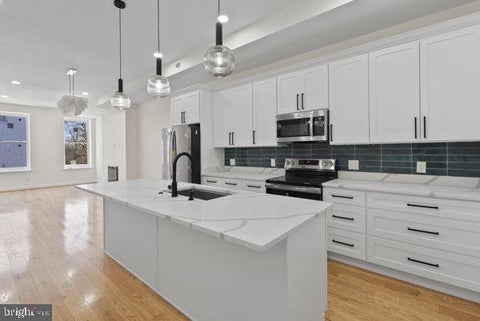 Townhouse For Rent - 636 N Carrollton Avenue #A<br/> Baltimore City County, BALTIMORE, MD 21217