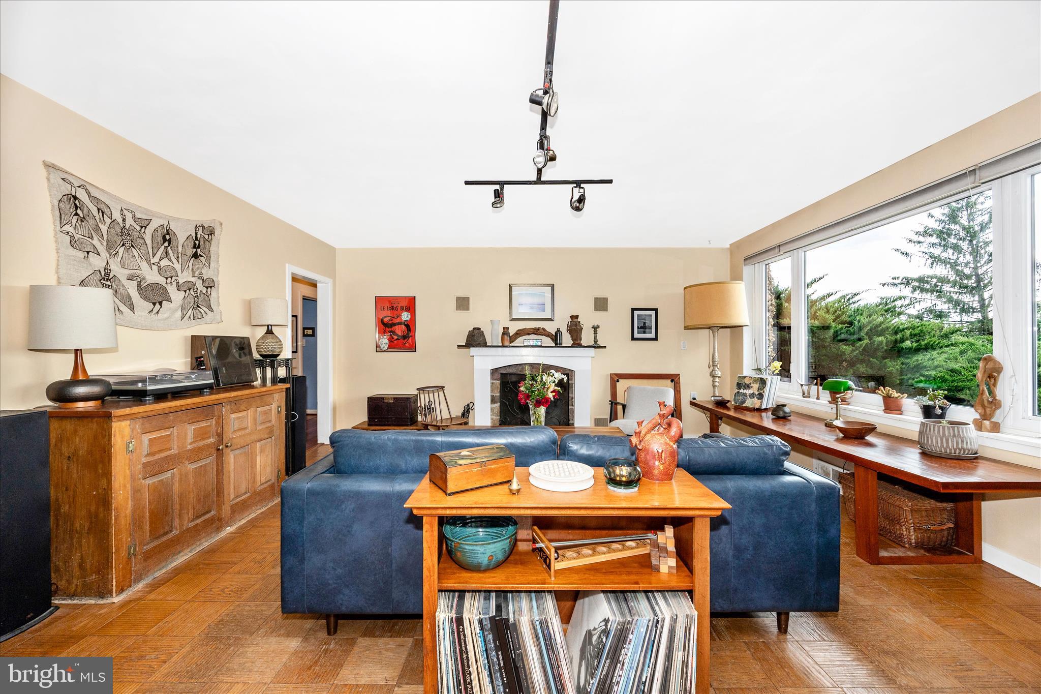 BRADDOCK HEIGHTS - Residential