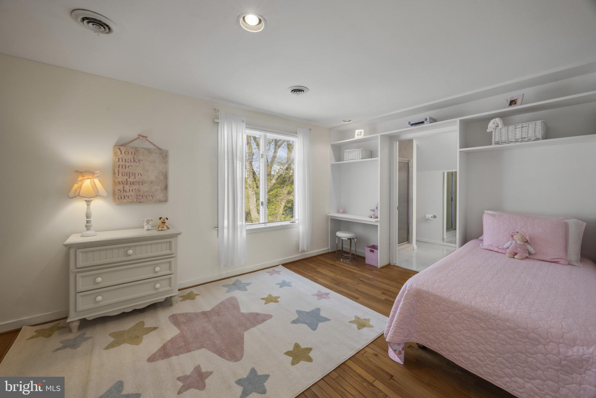 FARSIDE - Residential