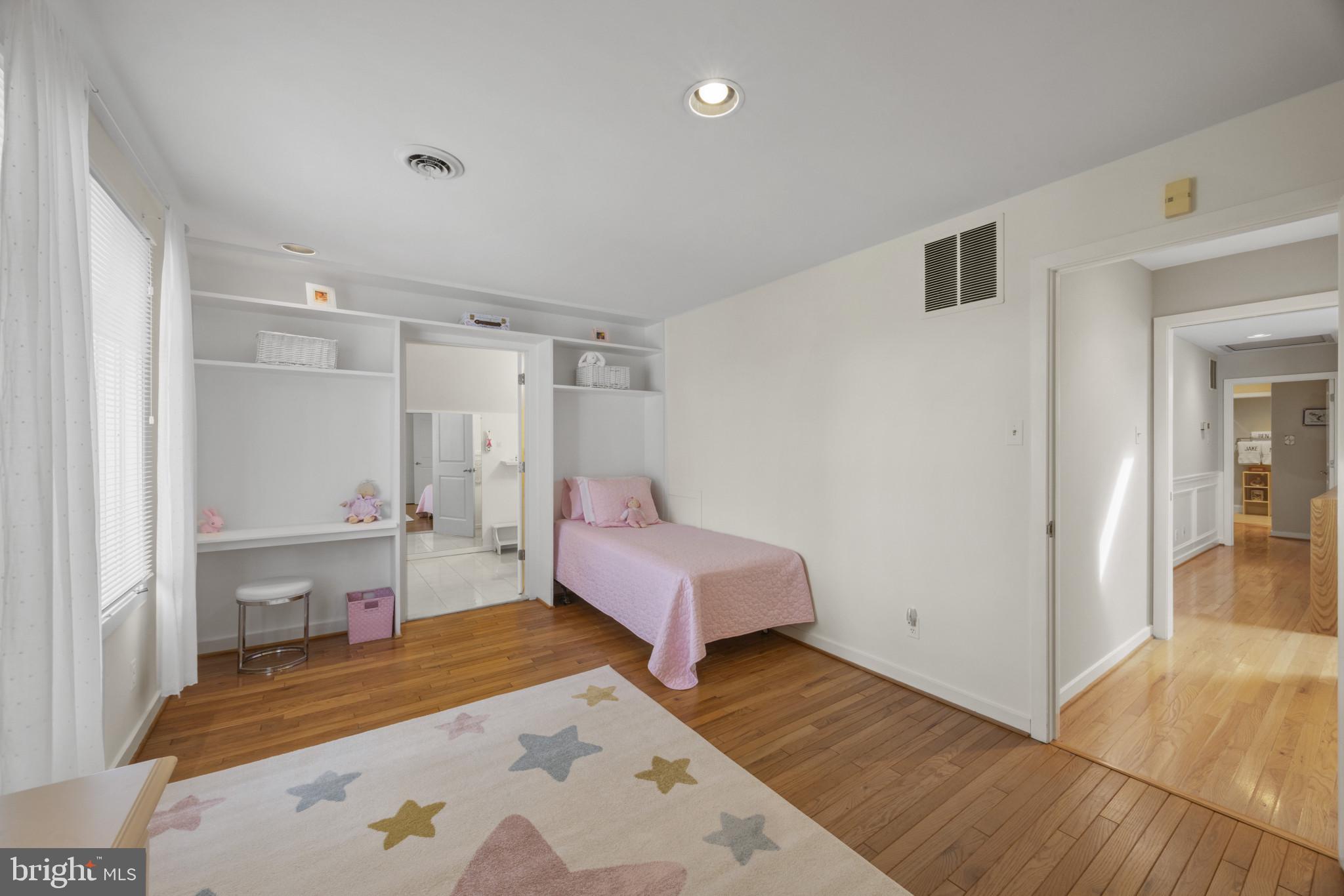 FARSIDE - Residential