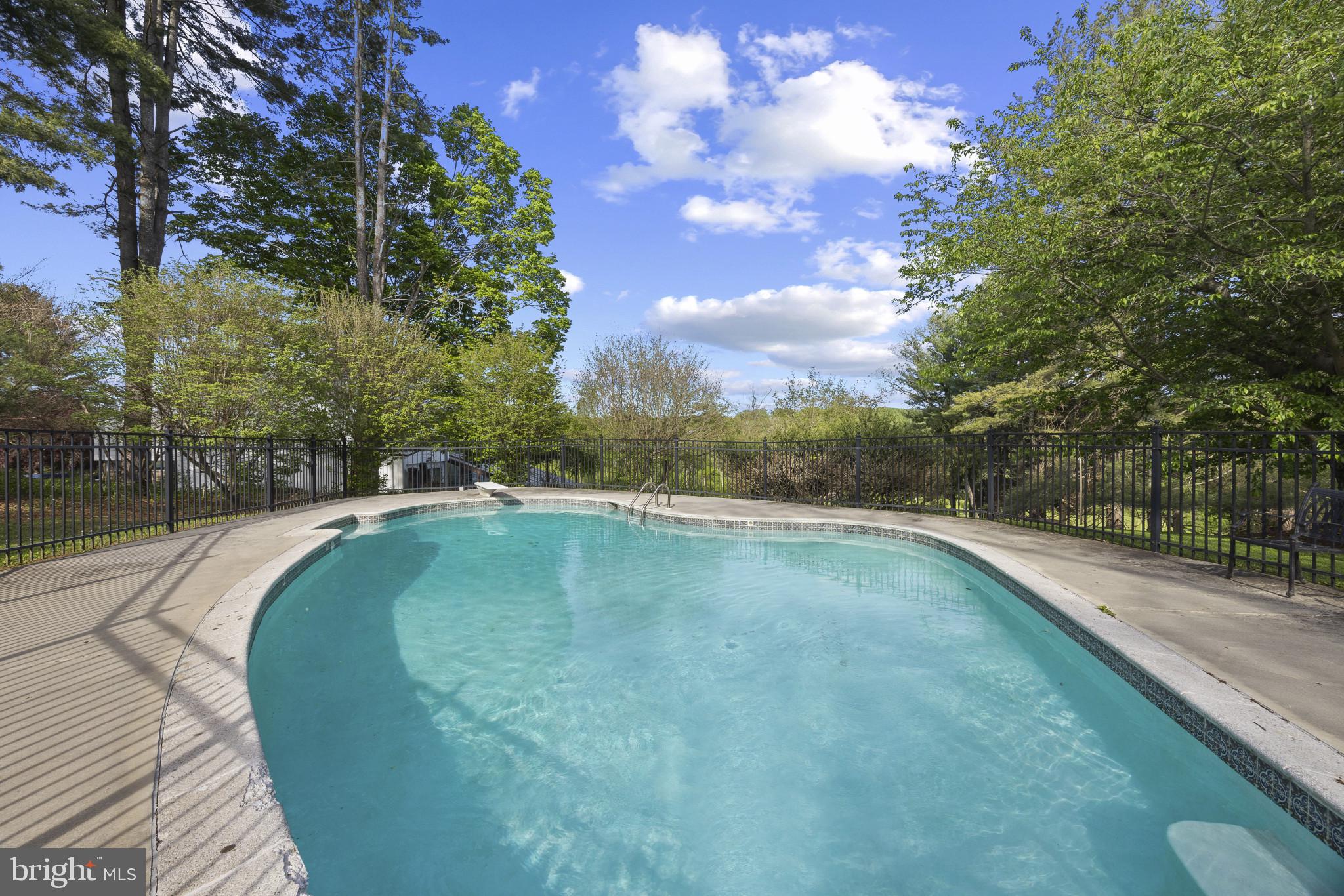 FARSIDE - Residential