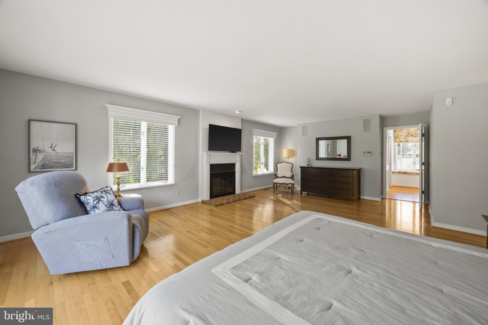 FARSIDE - Residential