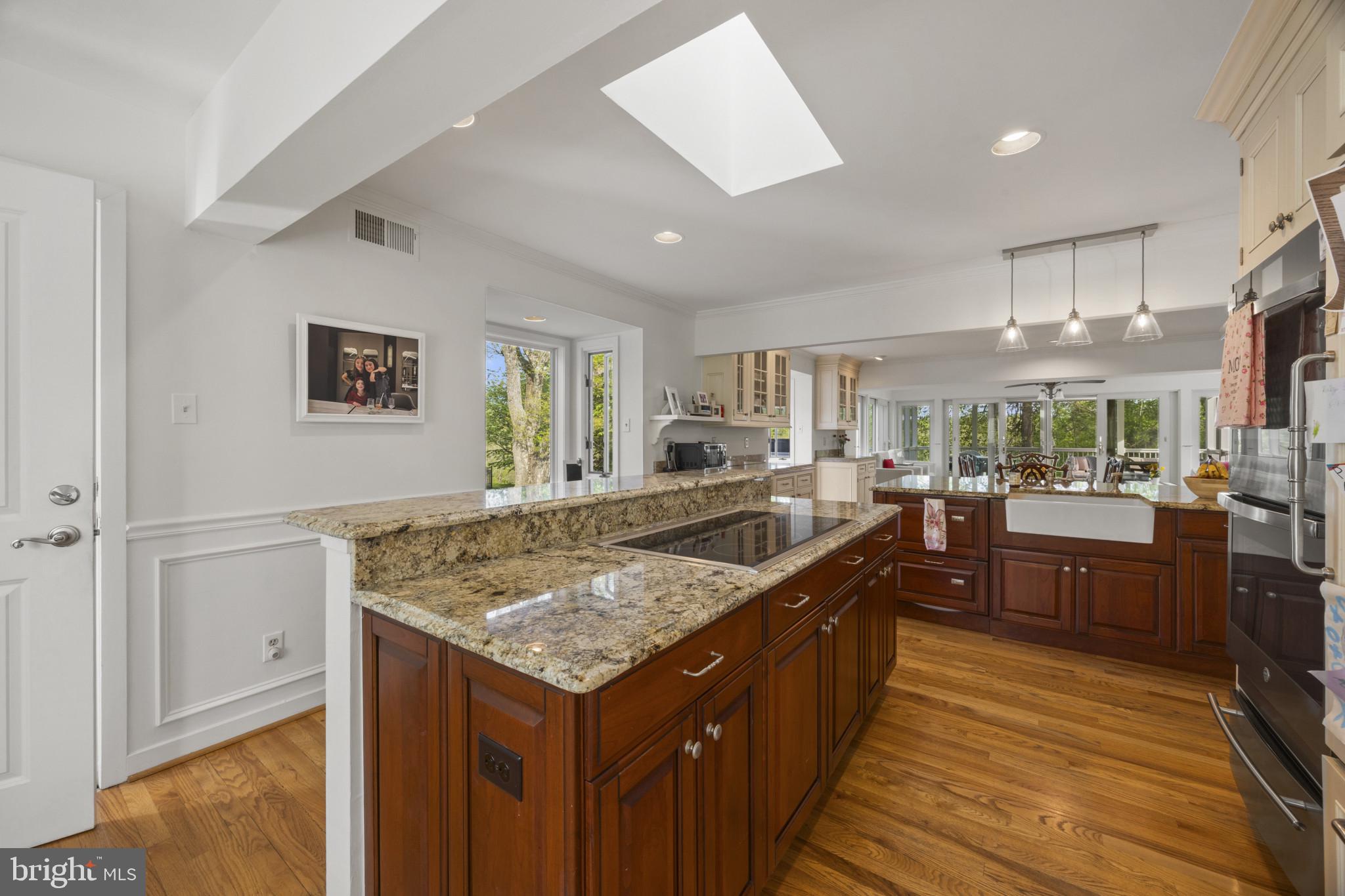 FARSIDE - Residential