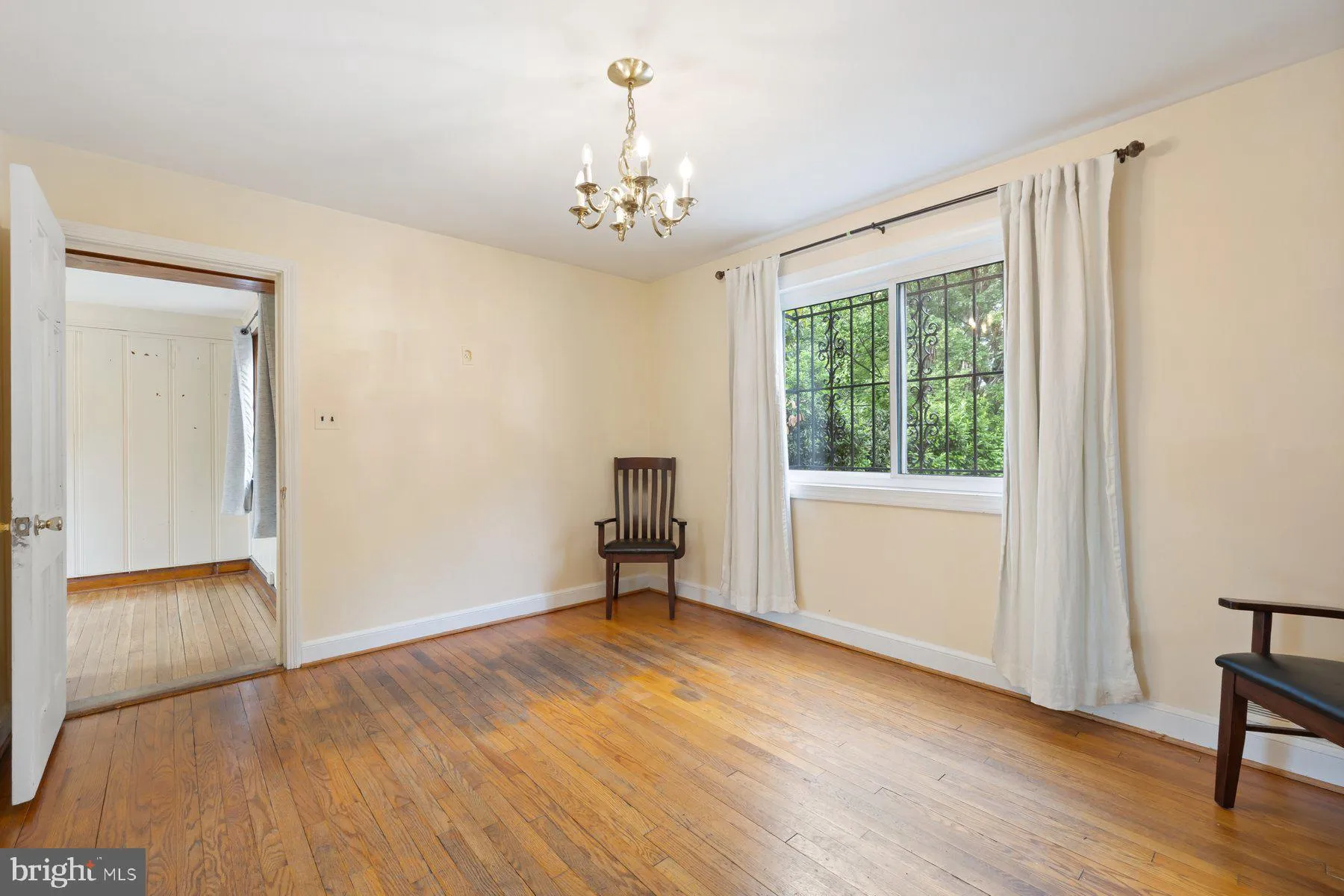 Silver Spring, Maryland 20910, United States, 3 Bedrooms Bedrooms, ,3 BathroomsBathrooms,Residential,Active,143301