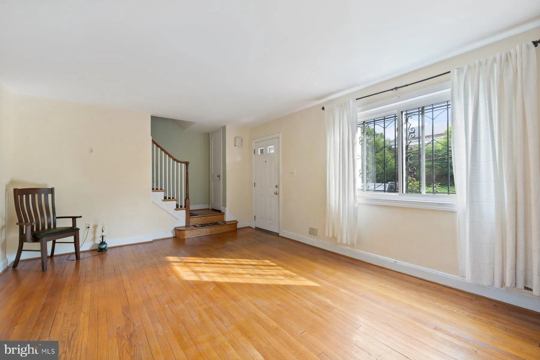 Silver Spring, Maryland 20910, United States, 3 Bedrooms Bedrooms, ,3 BathroomsBathrooms,Residential,Active,143301