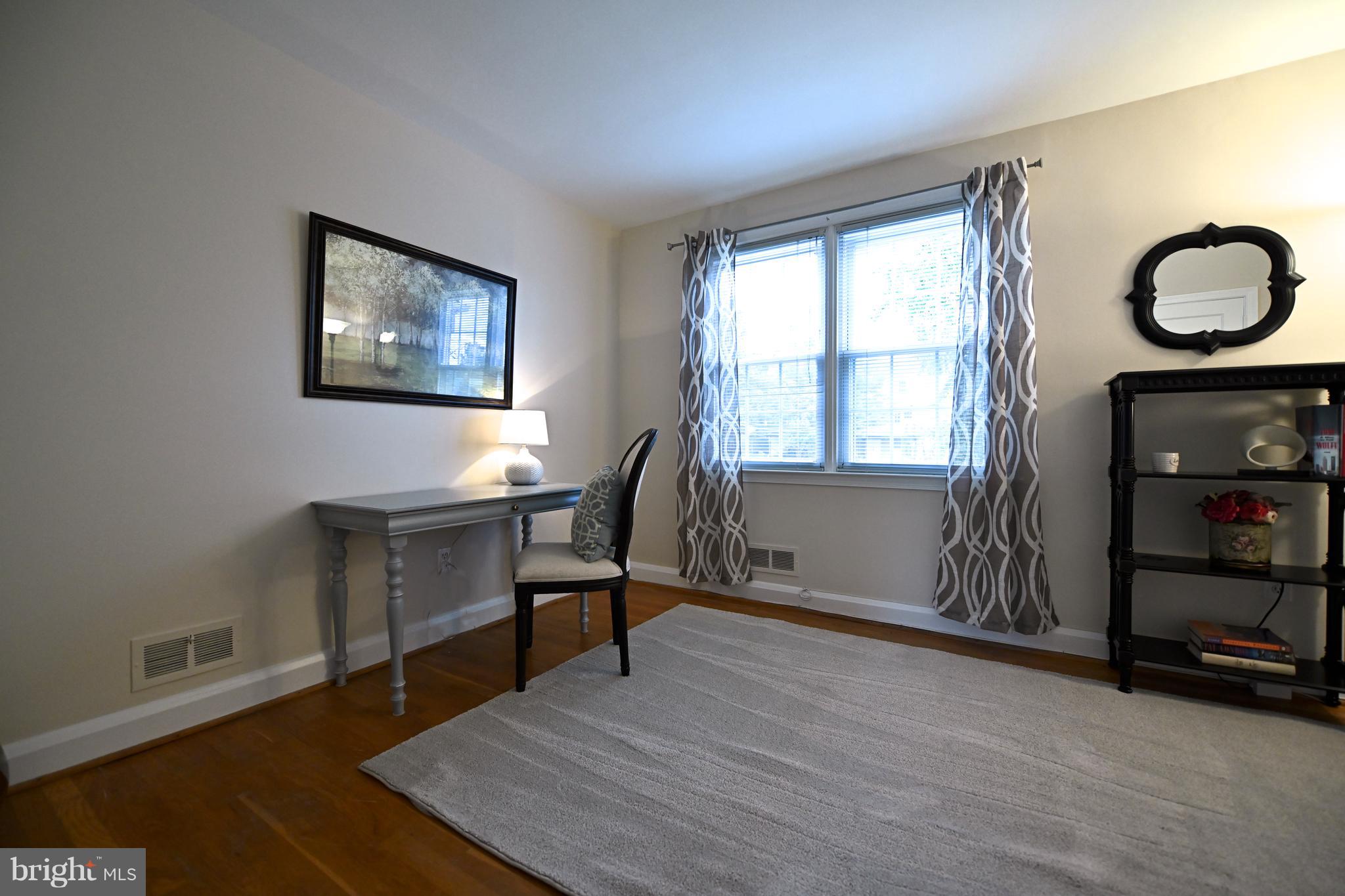 LOCH RAVEN MANOR - Residential