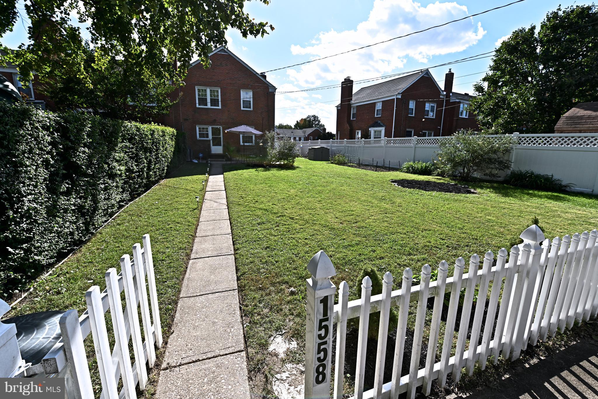 LOCH RAVEN MANOR - Residential