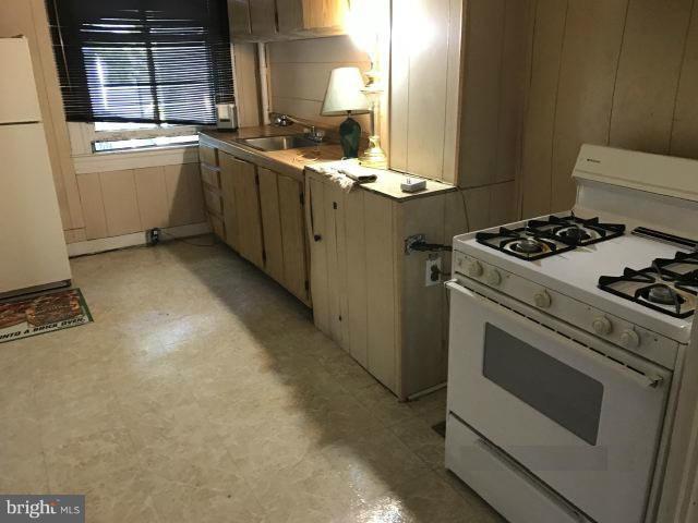 COLD SPRING NEWTOWN - Residential