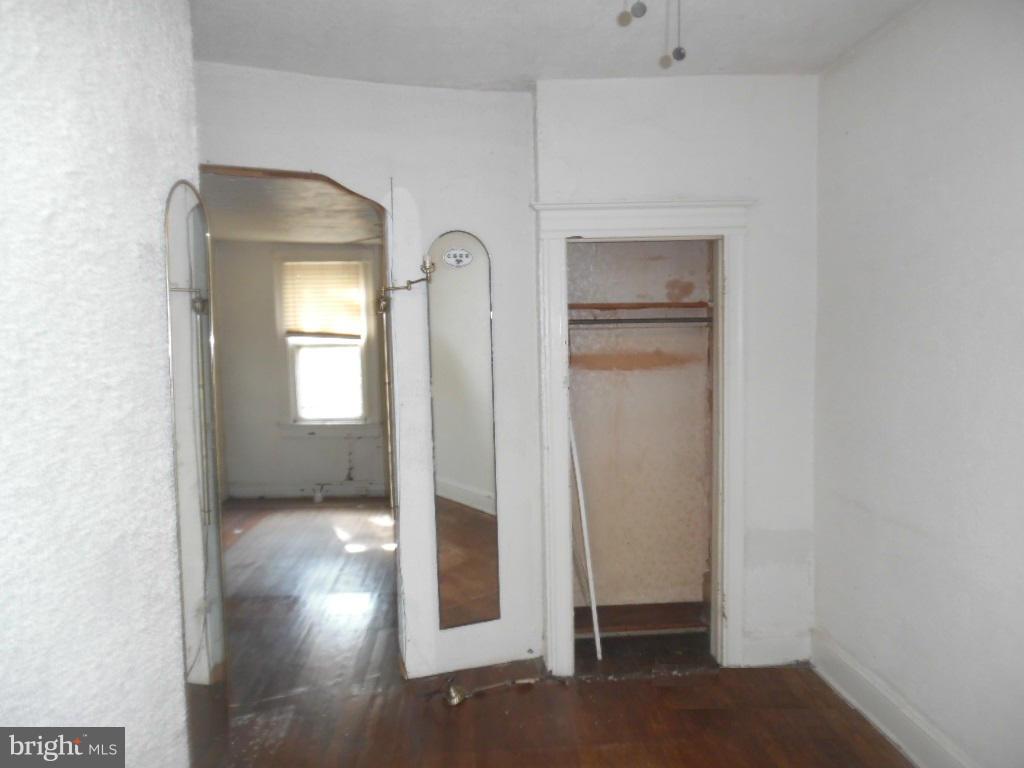 COLD SPRING NEWTOWN - Residential