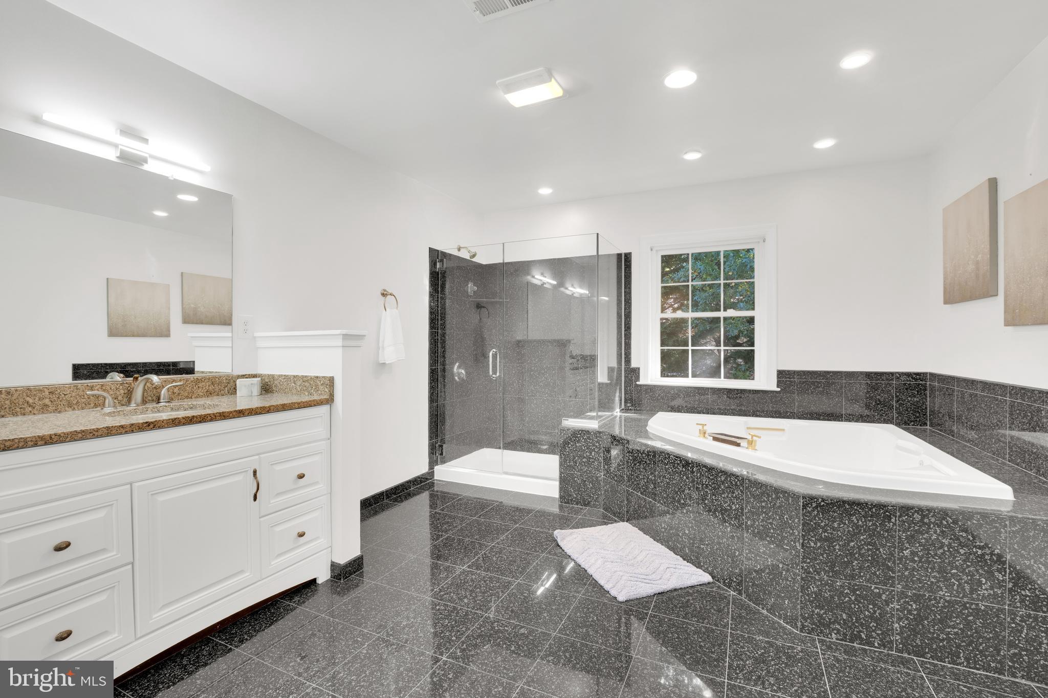 DOUGLAS PARK - Residential