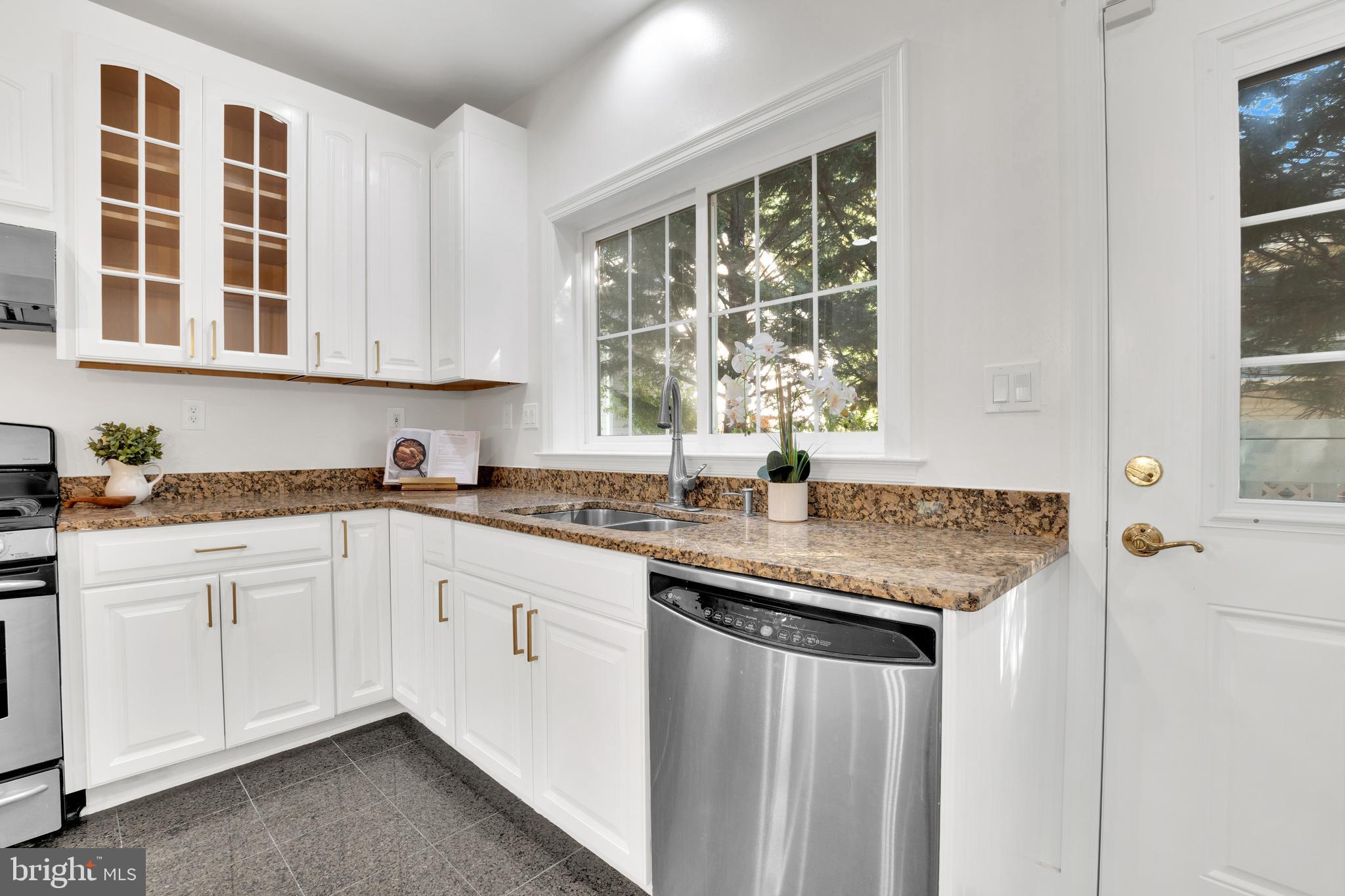 DOUGLAS PARK - Residential