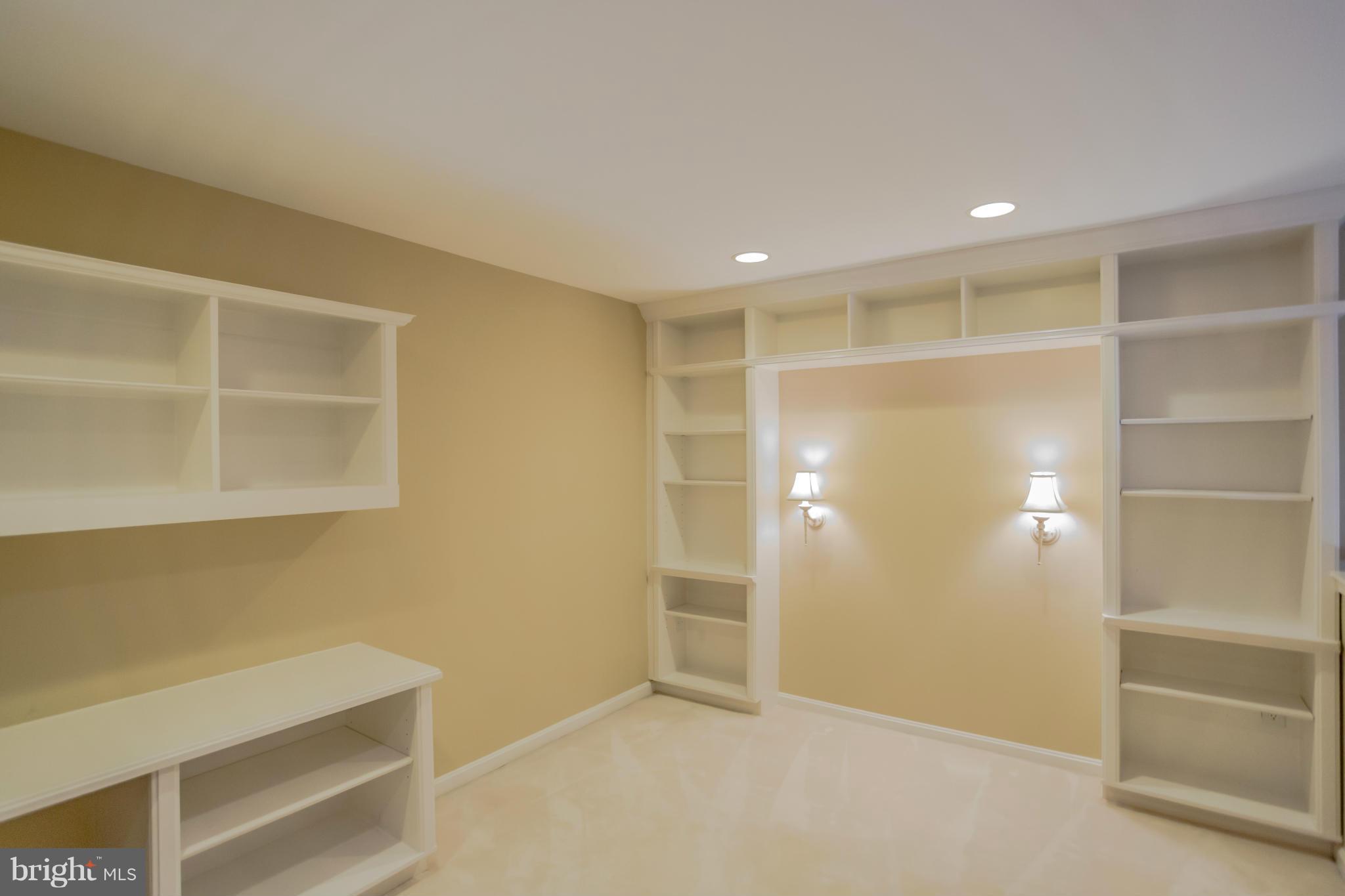 WESTBROOK COURT - Residential