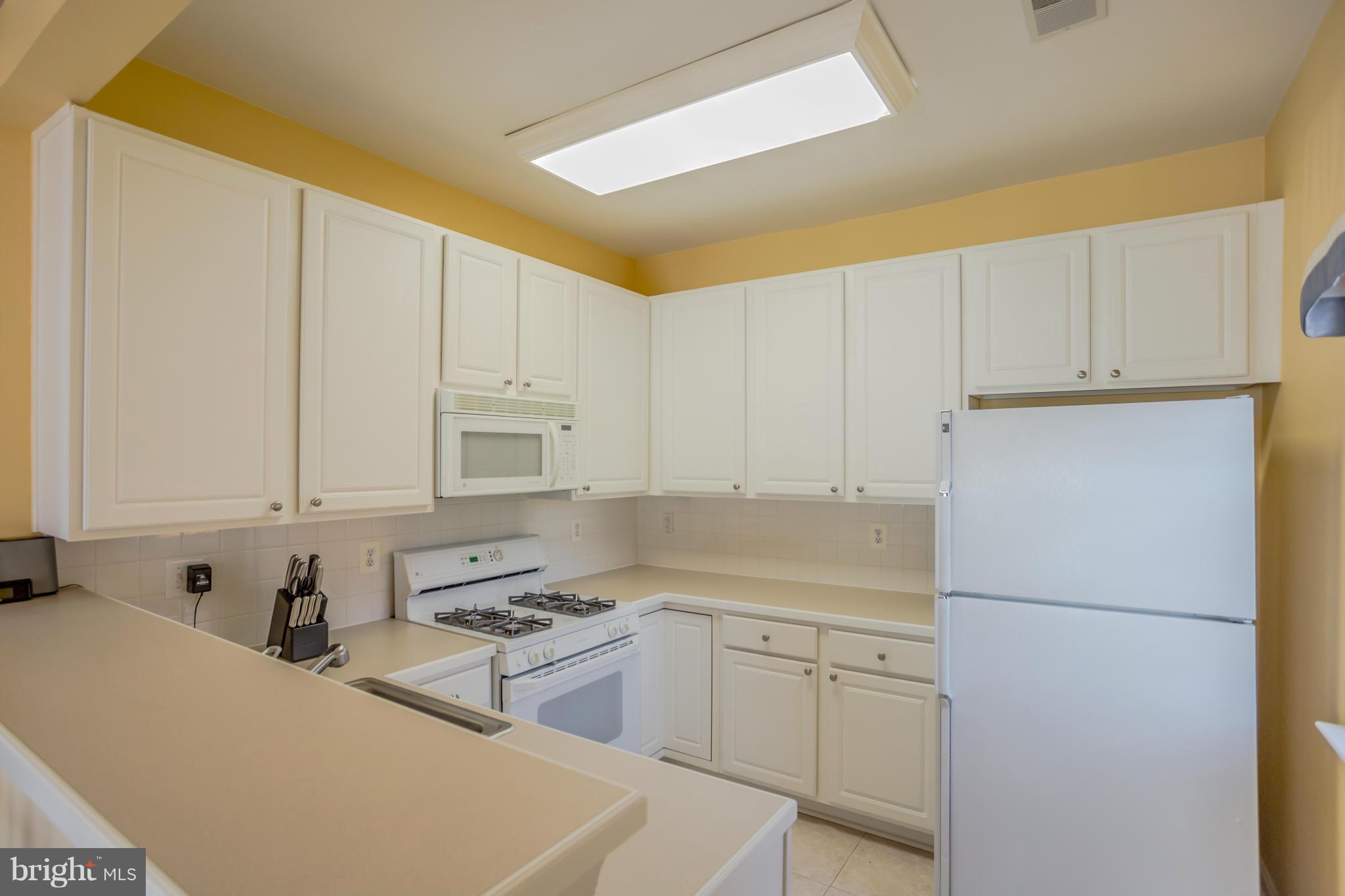 WESTBROOK COURT - Residential