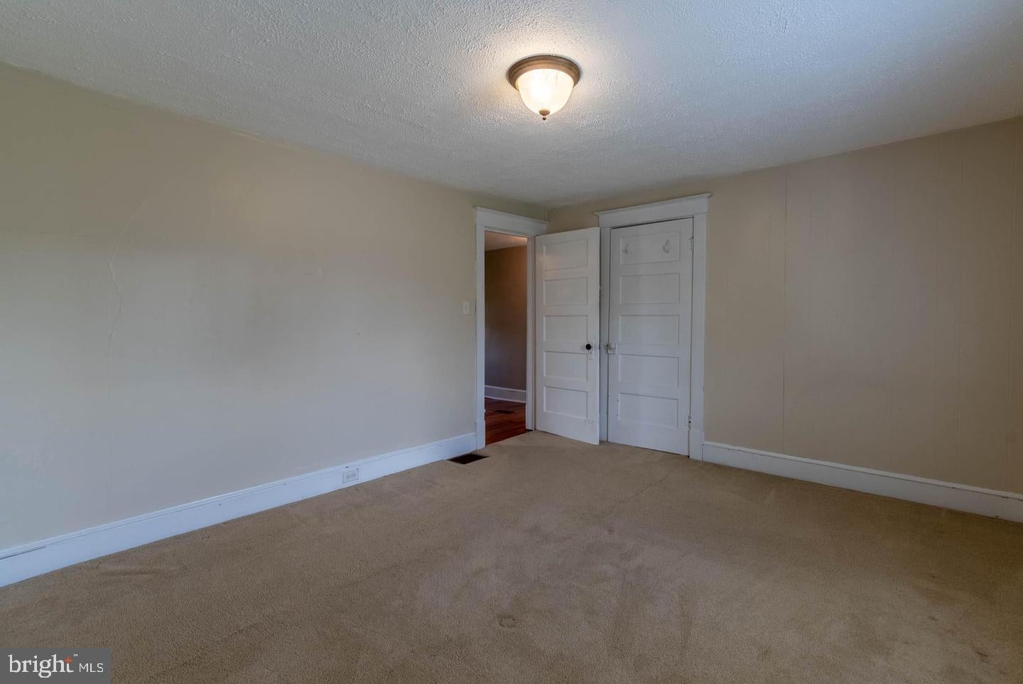 405 PORTER AVENUE