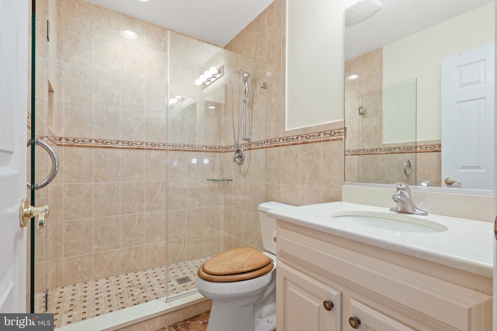 LYONSWOOD - Residential