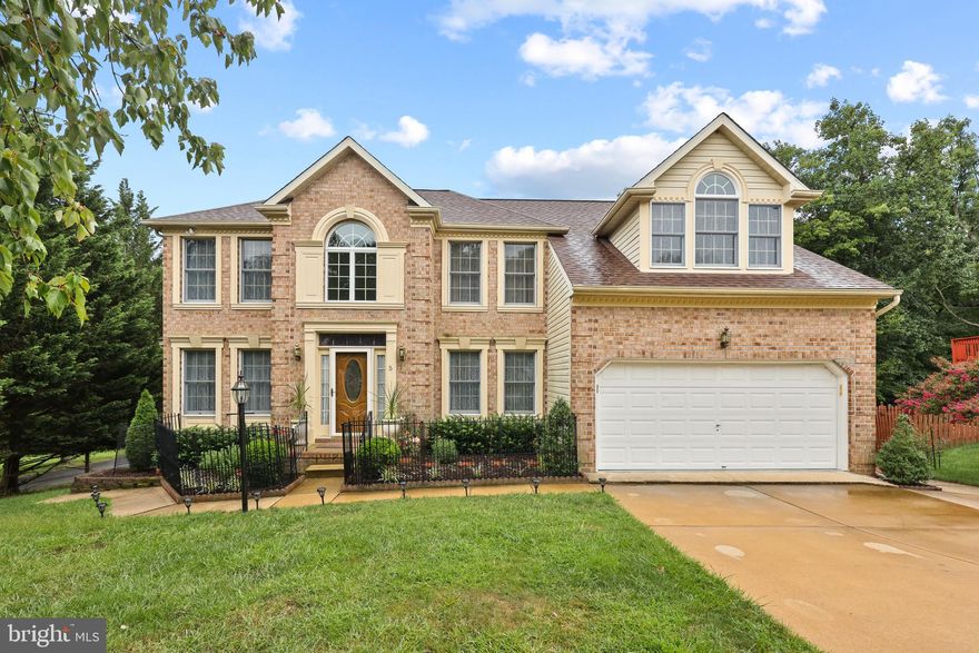 RARE OPPORTUNITY TO OWN AN UPDATED LANDMARK'S REBECCA LAUREN MODEL WITH A FIRST FLOOR DEN/OFFICE;2 STORY FOYER, FAMILY ROOM WITH FIREPLACE AND ACCESS TO HUGE COMPOSITE DECK. DINING ROOM, EAT-IN KITCHEN WITH GRANITE COUNTERTOPS, LAUNDRY AND SEPARATE GARAGE ENTRY. MASTER BEDROOM HAS 3 WALK-IN CLOSETS AND SUPER BATH WITH SEPARATE GARDEN TUB /SHOWER. FULLY FINISHED LOWER LEVEL WITH AN EXTRA BEDROOM, POWDER ROOM, BAR, ENTARTAIMENT AREA AND PLENTY OF STORAGE SPACE. SLIDERS OUT TO THE REAR. WELL MAINTAINED YARD WITH TREES AND FULLY FENCED PROPERTY. WON'T LAST!