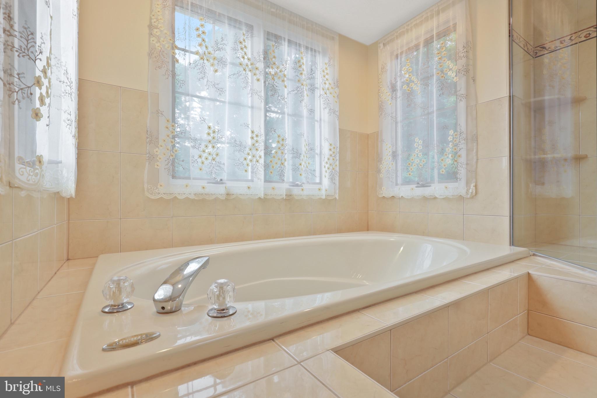 LYONSWOOD - Residential