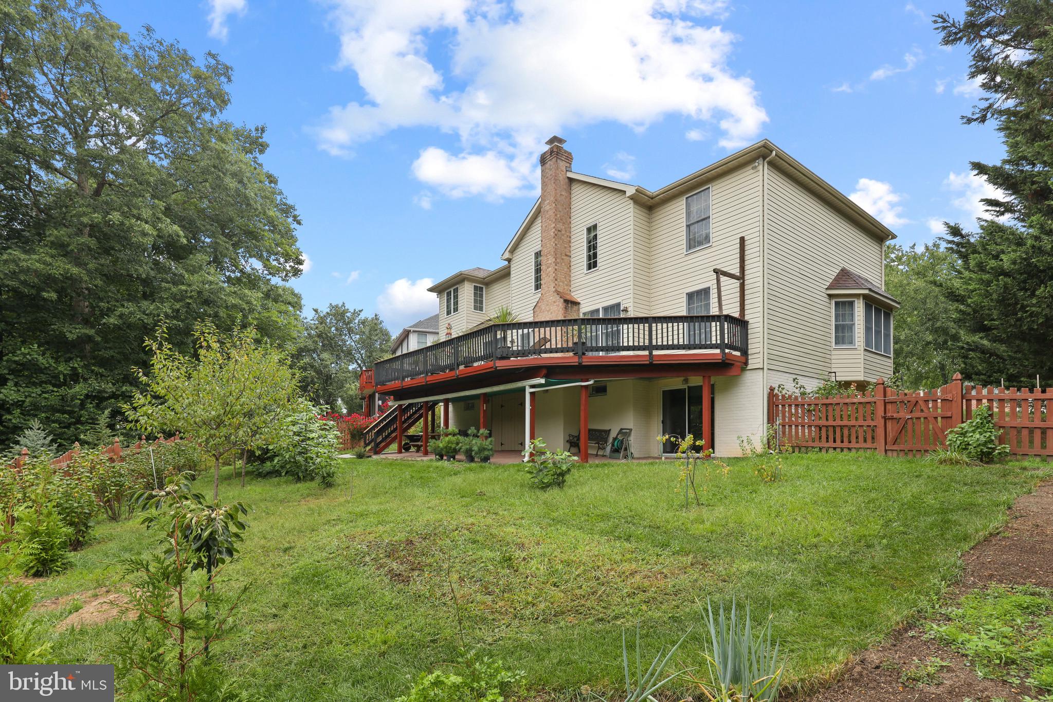 LYONSWOOD - Residential