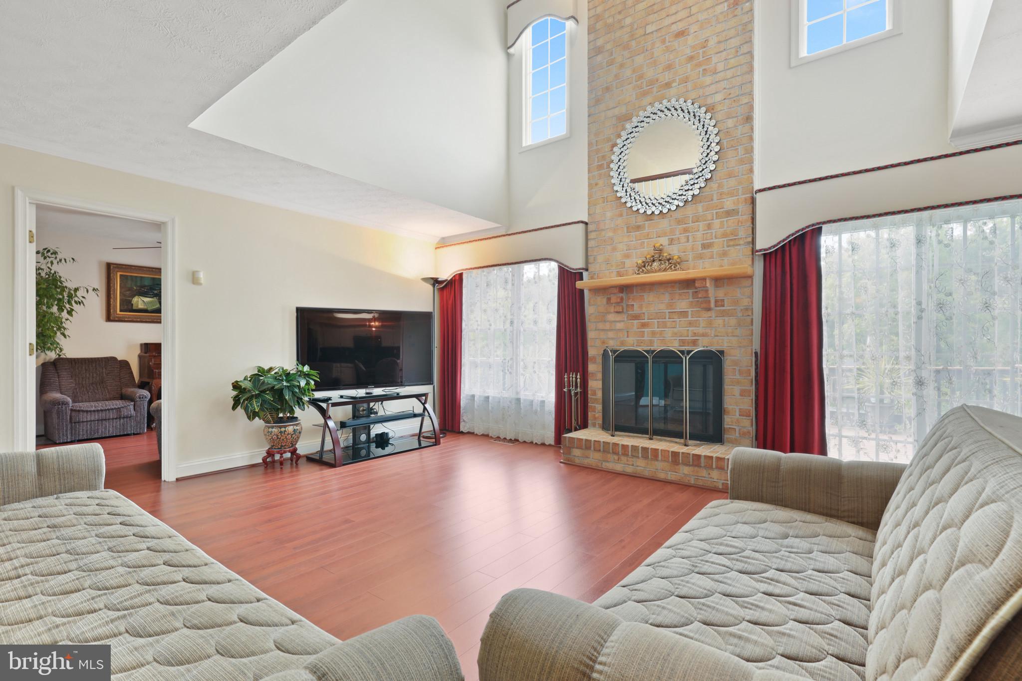 LYONSWOOD - Residential