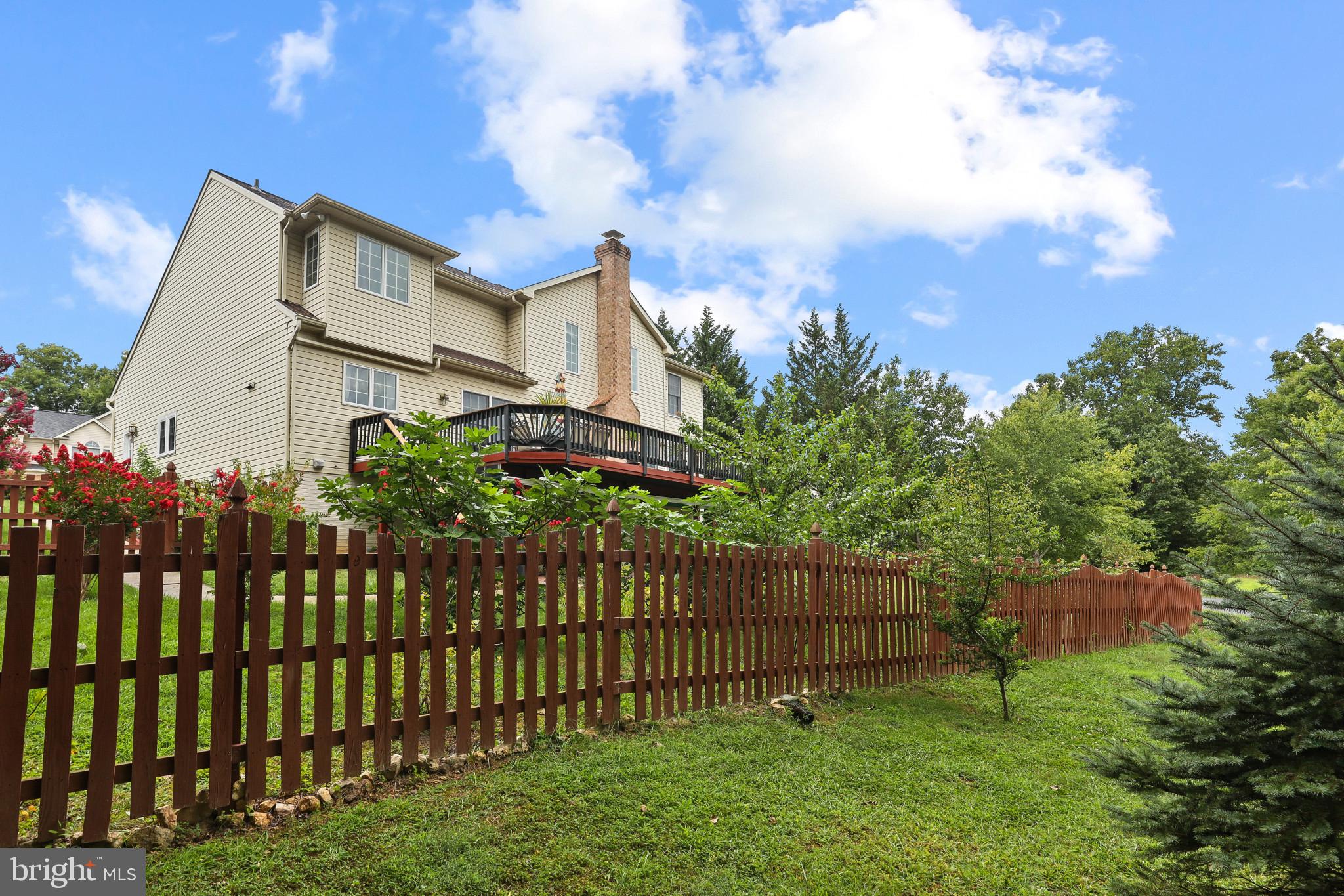 LYONSWOOD - Residential