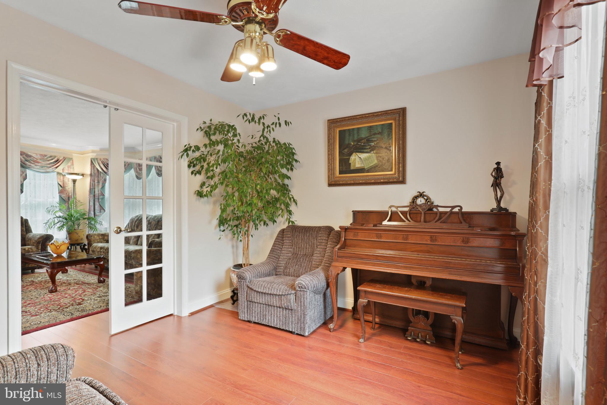 LYONSWOOD - Residential