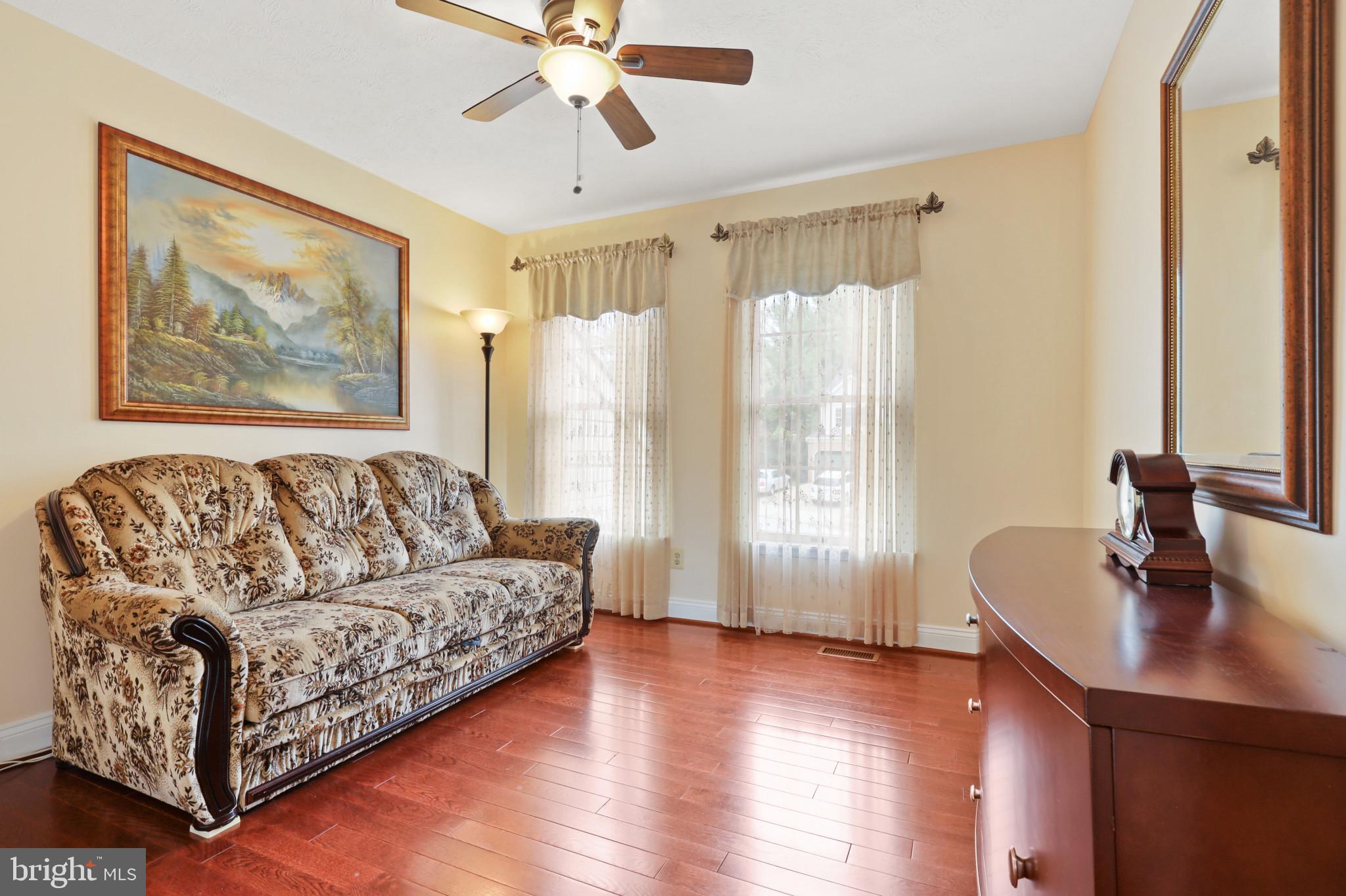 LYONSWOOD - Residential