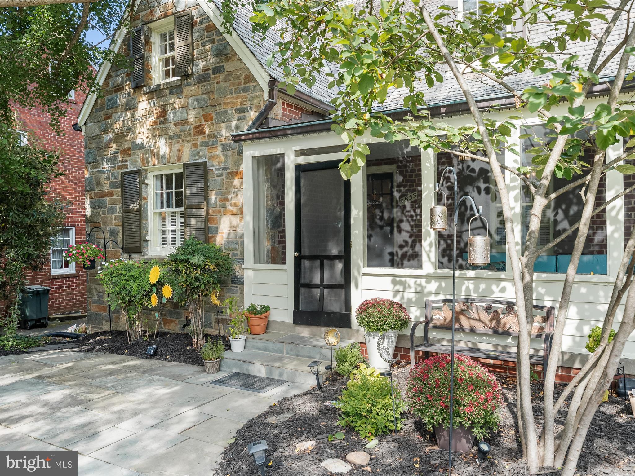 2833 NORTHAMPTON STREET NW