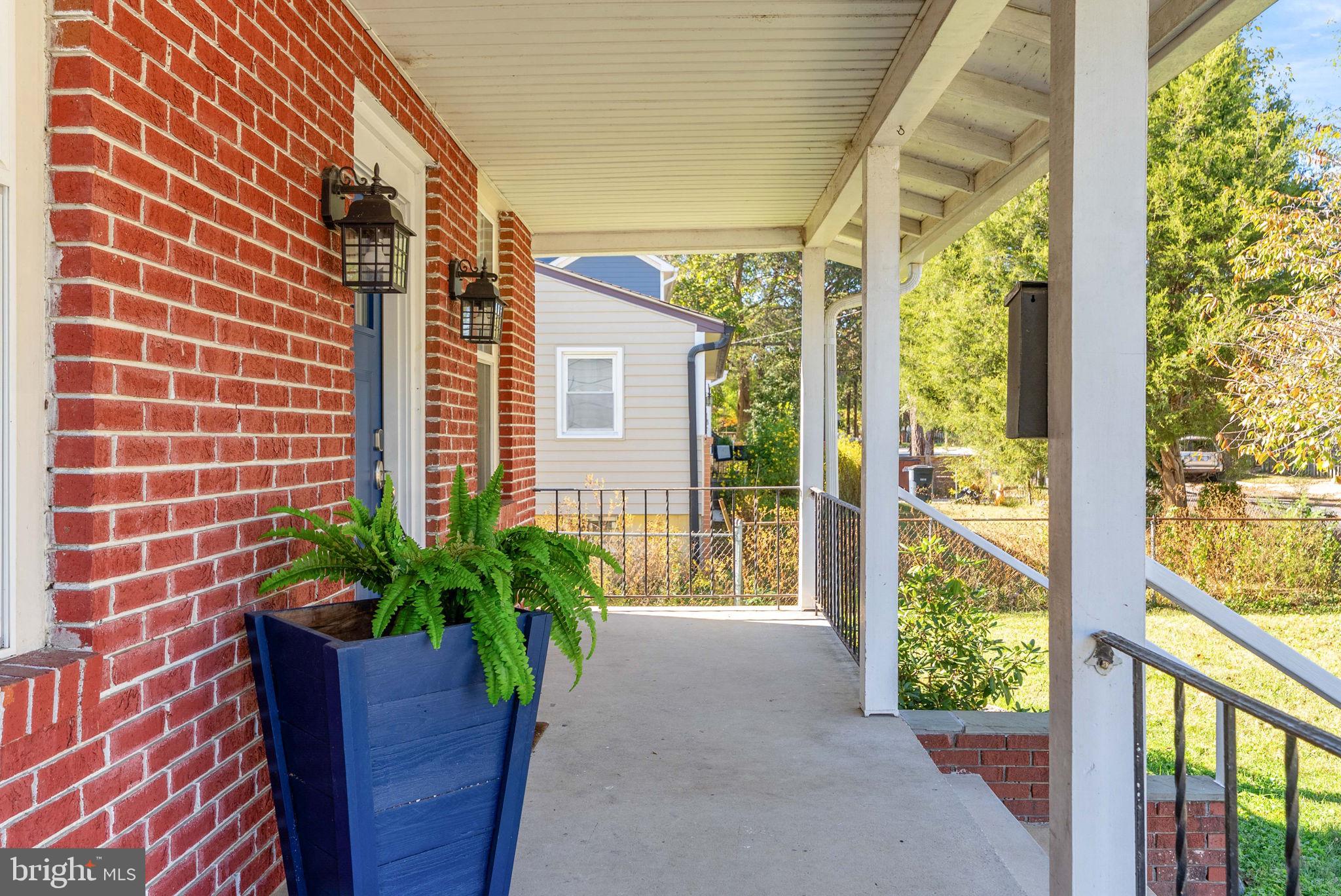 RIVERDALE PARK - Residential